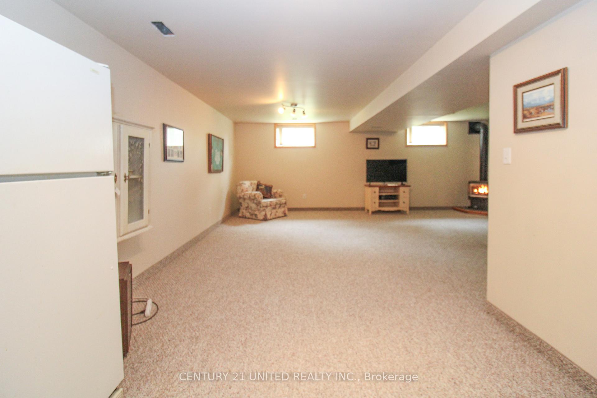 Photo 18 of 449 King George Street, Peterborough, Otonabee Ward 1 — HOMEH