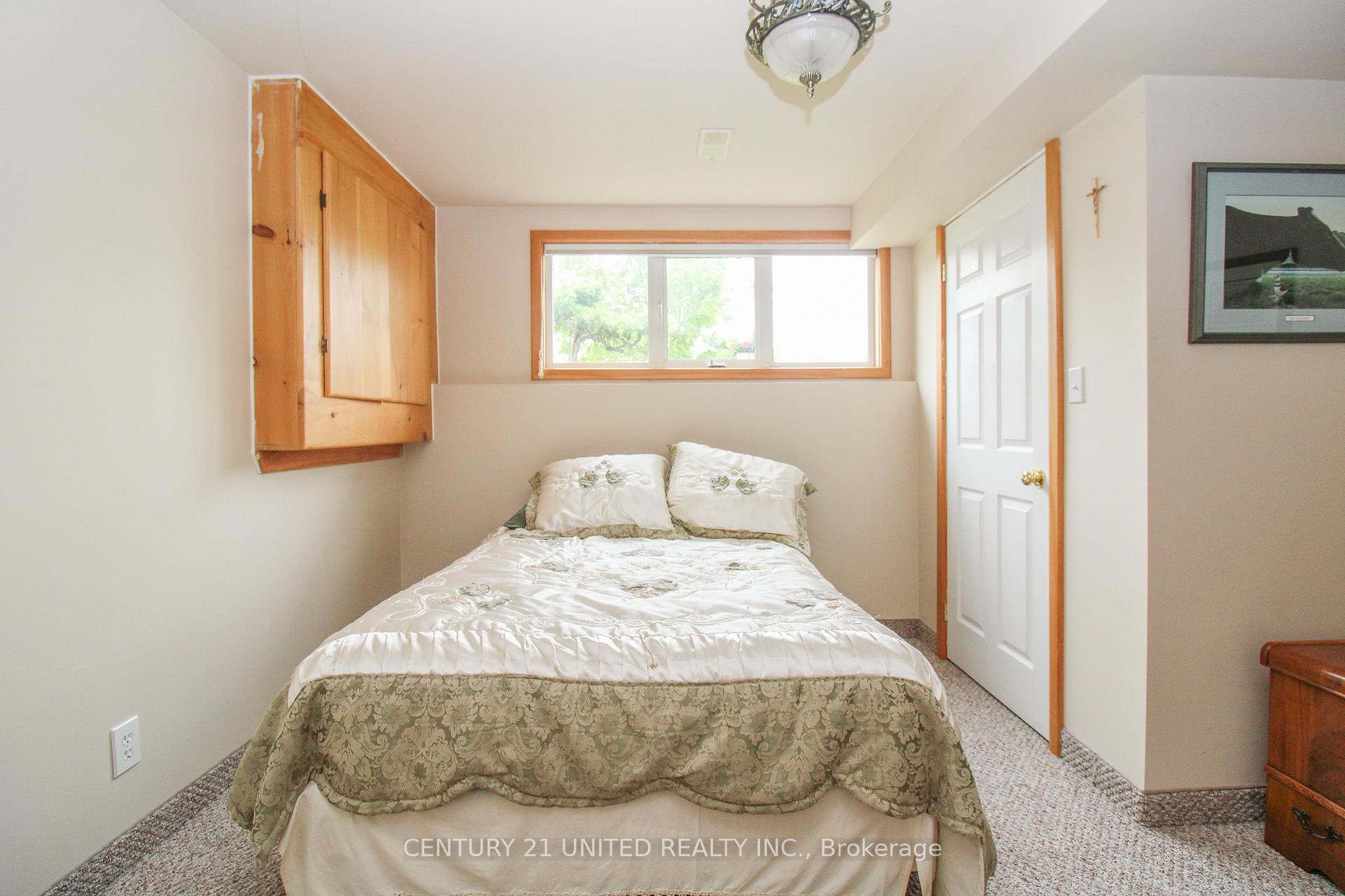 Photo 22 of 449 King George Street, Peterborough, Otonabee Ward 1 — HOMEH