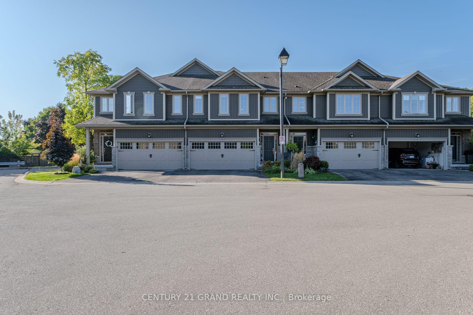 Front of Unit 2, 80 Willow Street