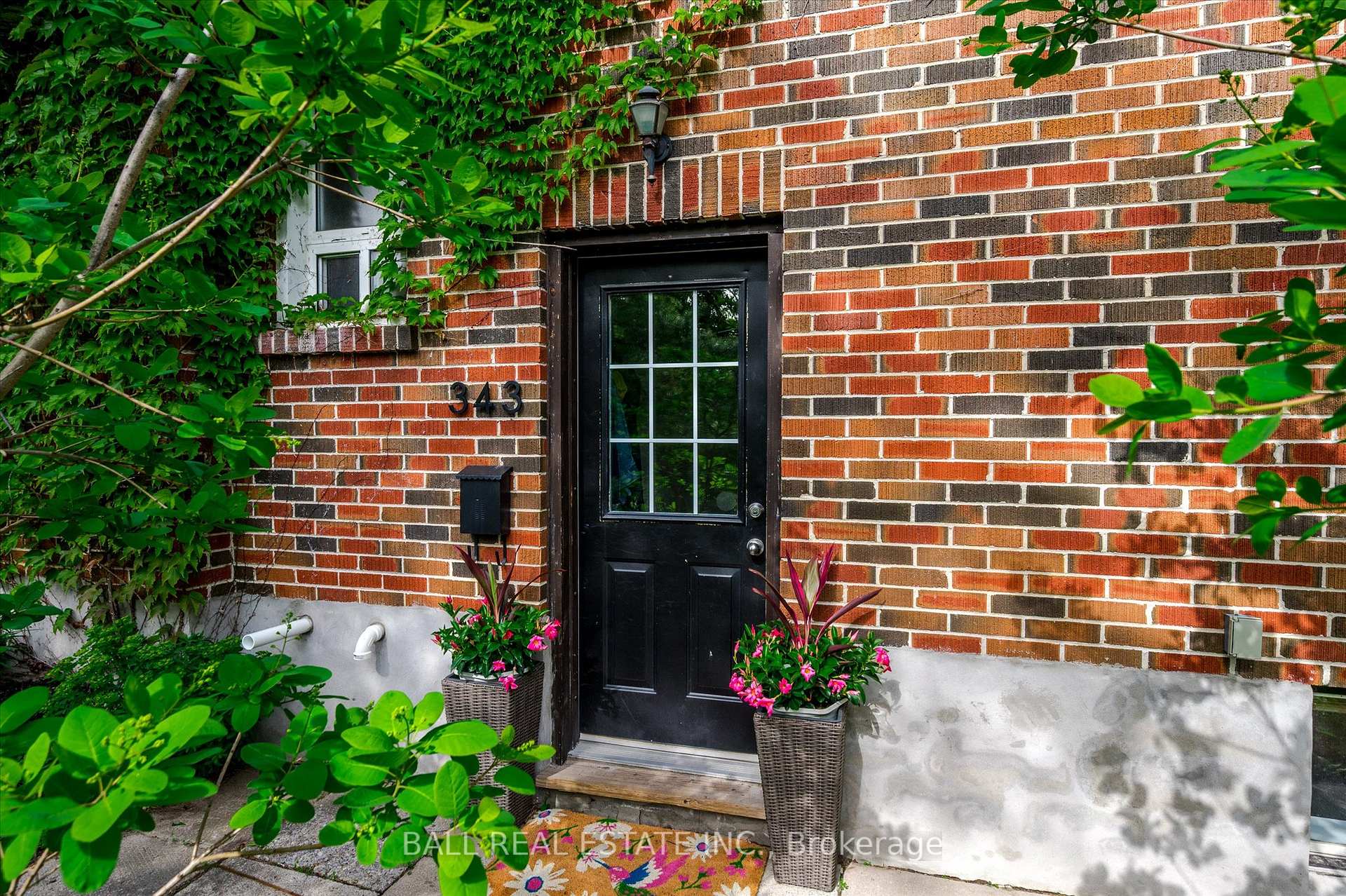 Photo 7 of 343 Euclid Avenue, Peterborough, Ashburnham Ward 4 — HOMEH
