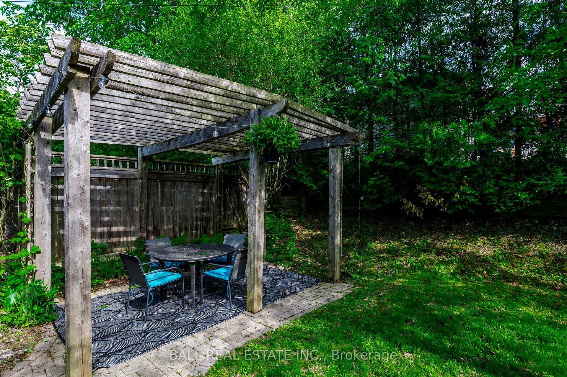 Photo 20 of 343 Euclid Avenue, Peterborough, Ashburnham Ward 4 — HOMEH