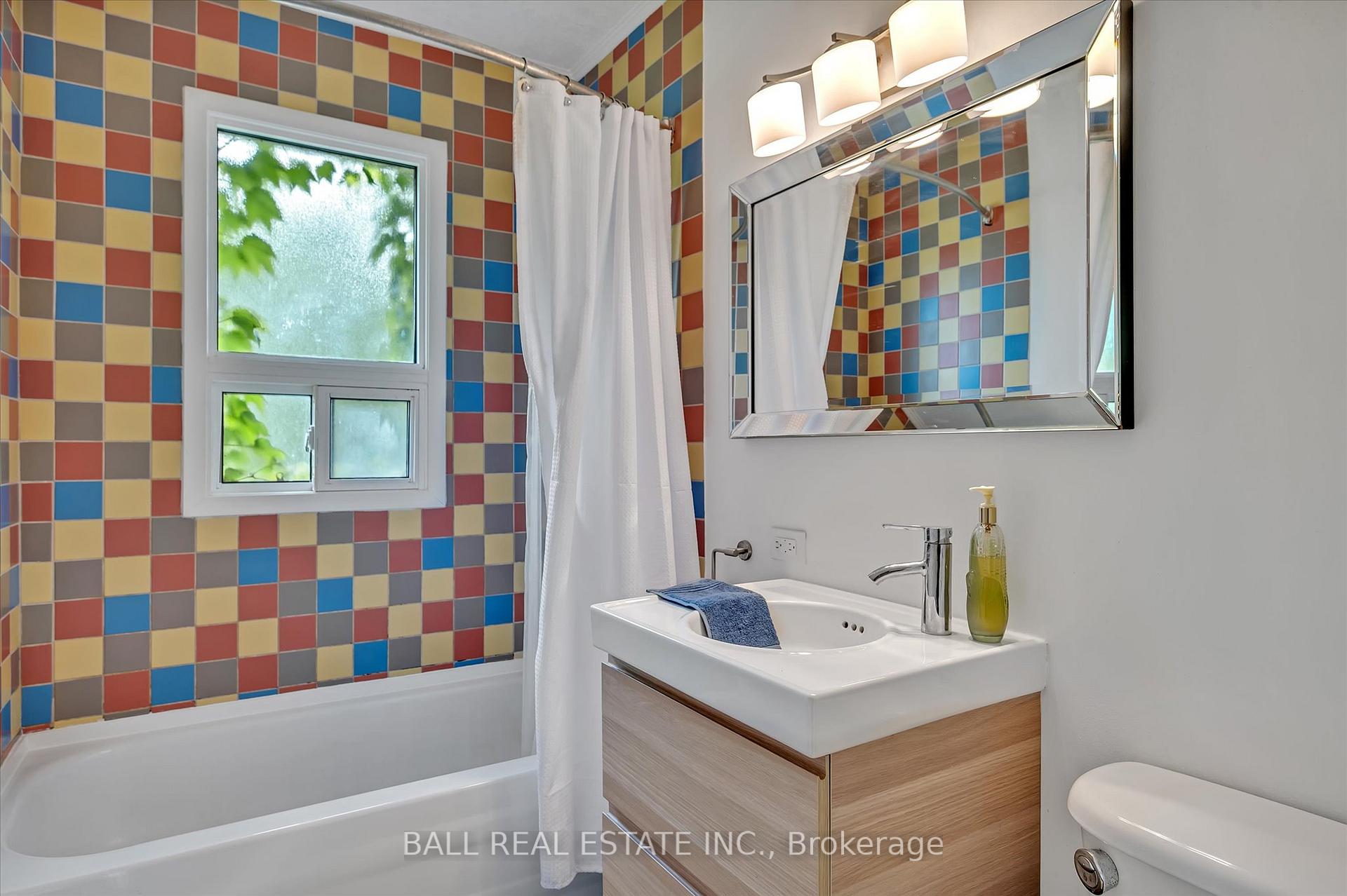 Photo 31 of 343 Euclid Avenue, Peterborough, Ashburnham Ward 4 — HOMEH