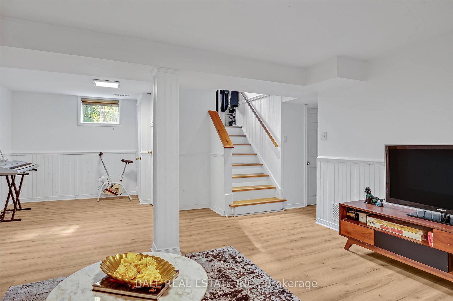 Photo 37 of 343 Euclid Avenue, Peterborough, Ashburnham Ward 4 — HOMEH