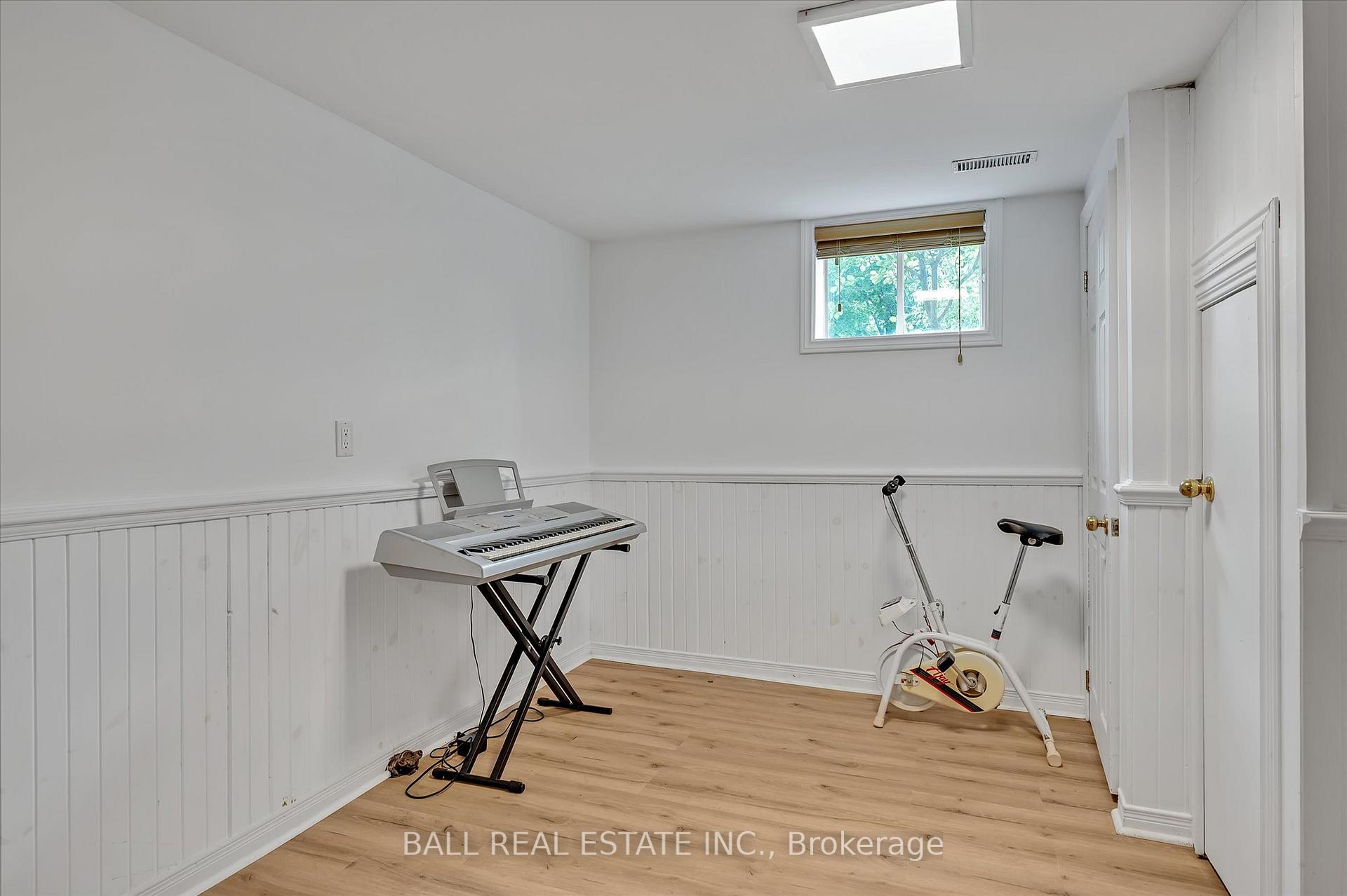 Photo 38 of 343 Euclid Avenue, Peterborough, Ashburnham Ward 4 — HOMEH