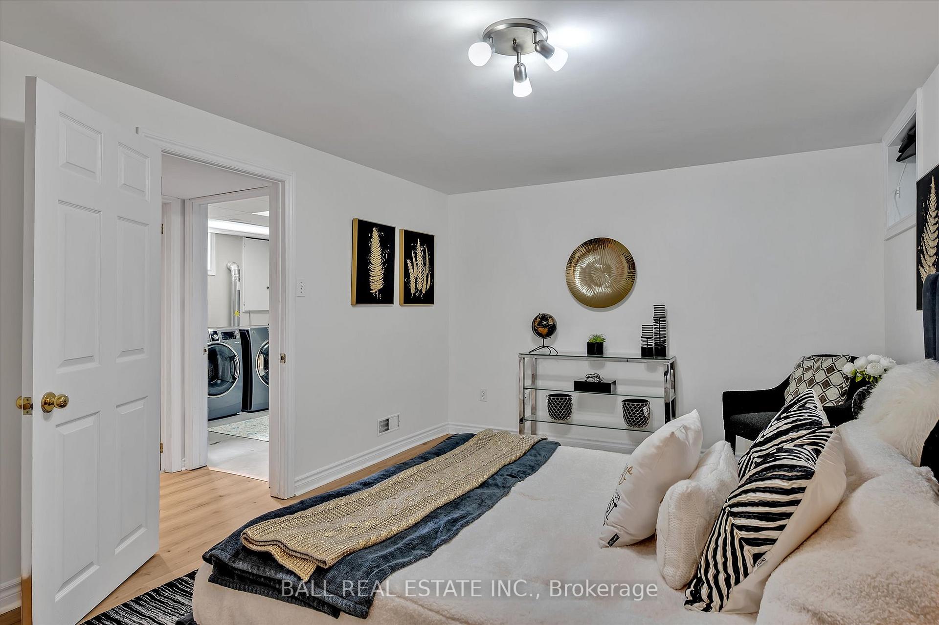 Photo 41 of 343 Euclid Avenue, Peterborough, Ashburnham Ward 4 — HOMEH