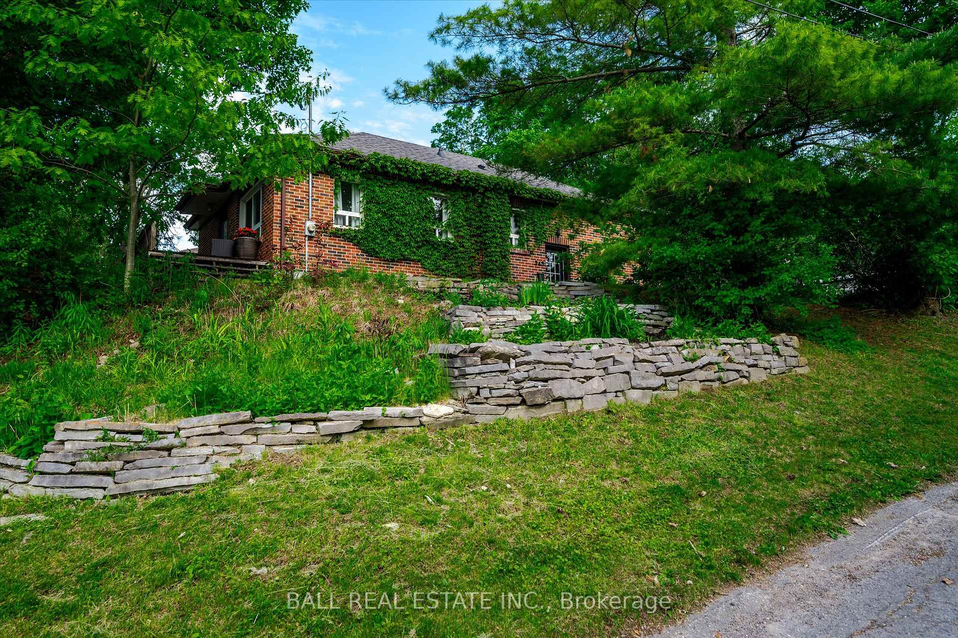 Photo 46 of 343 Euclid Avenue, Peterborough, Ashburnham Ward 4 — HOMEH