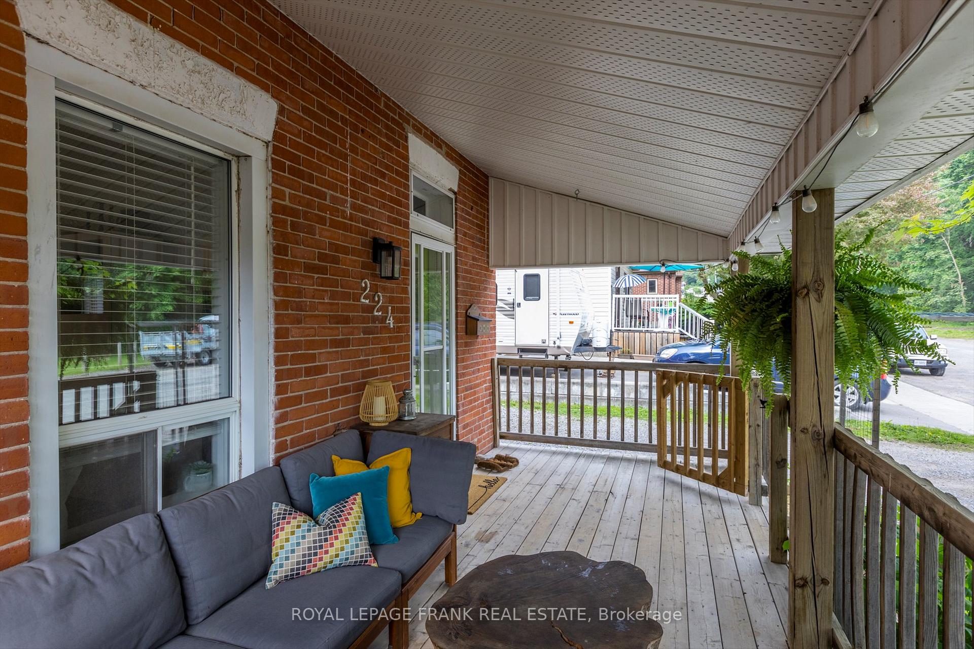 Photo 3 of 224 Munroe Avenue, Peterborough, Ashburnham Ward 4 — HOMEH