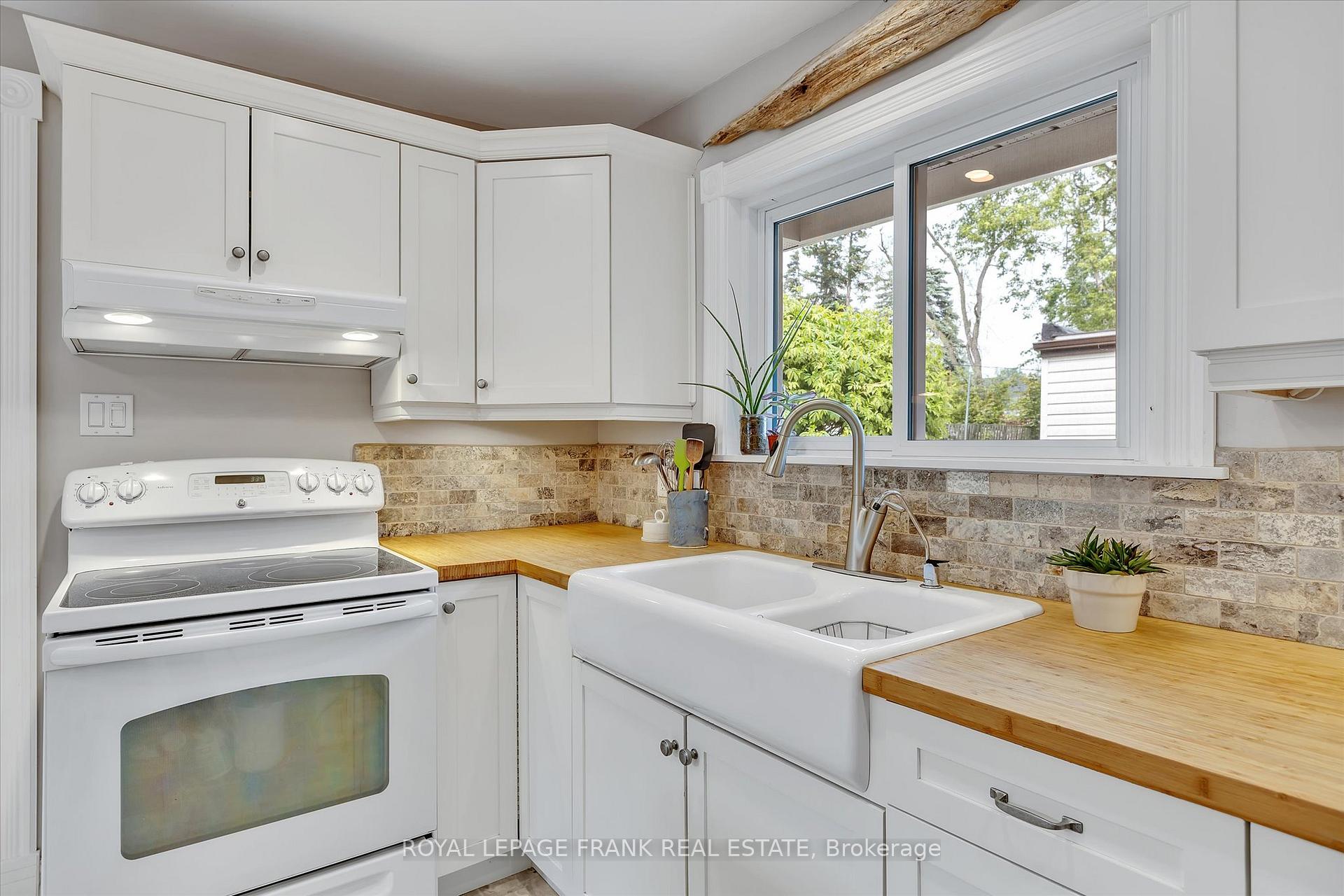 Photo 18 of 224 Munroe Avenue, Peterborough, Ashburnham Ward 4 — HOMEH