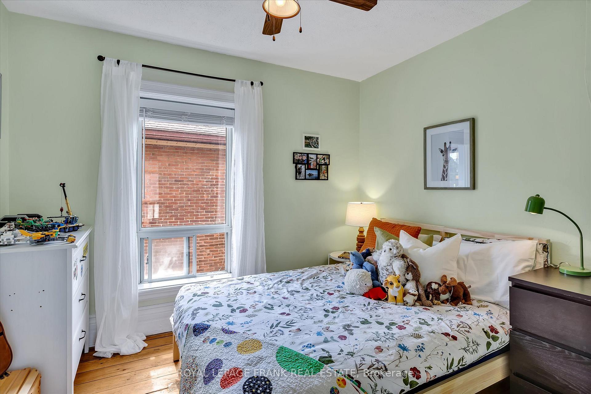 Photo 31 of 224 Munroe Avenue, Peterborough, Ashburnham Ward 4 — HOMEH