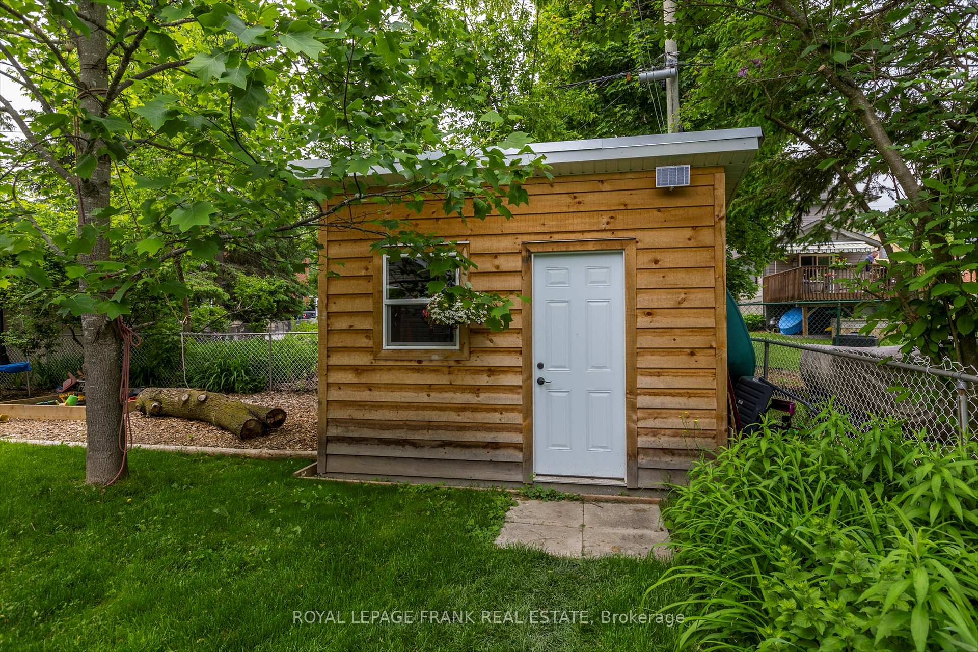 Photo 39 of 224 Munroe Avenue, Peterborough, Ashburnham Ward 4 — HOMEH