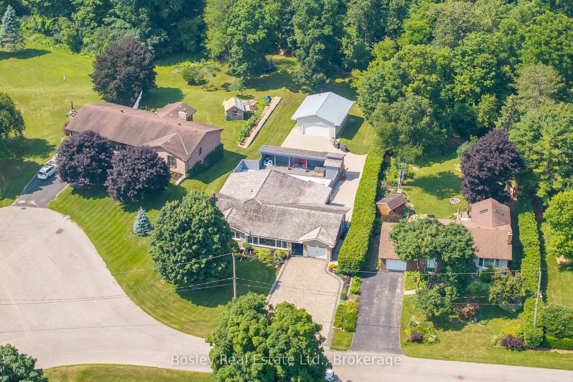 Photo 15 of 4 Colonial Drive, North Dumfries — HOMEH