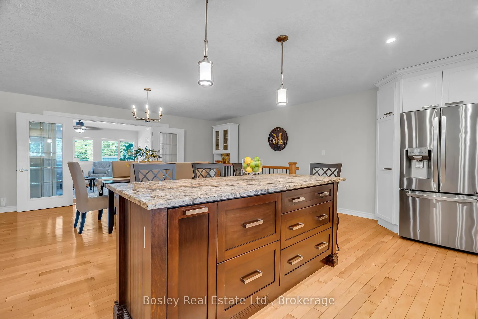 Photo 21 of 4 Colonial Drive, North Dumfries — HOMEH