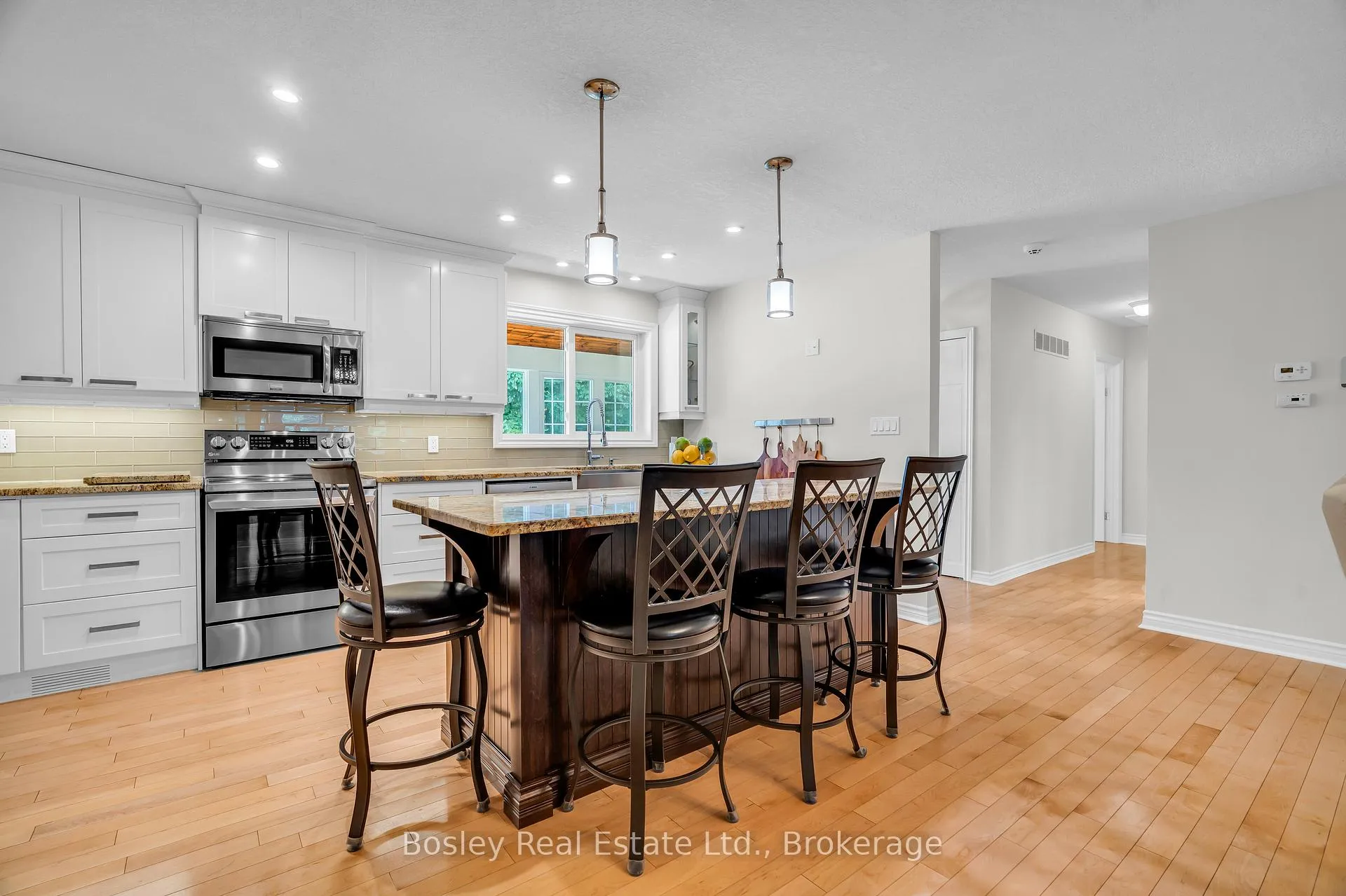 Photo 22 of 4 Colonial Drive, North Dumfries — HOMEH
