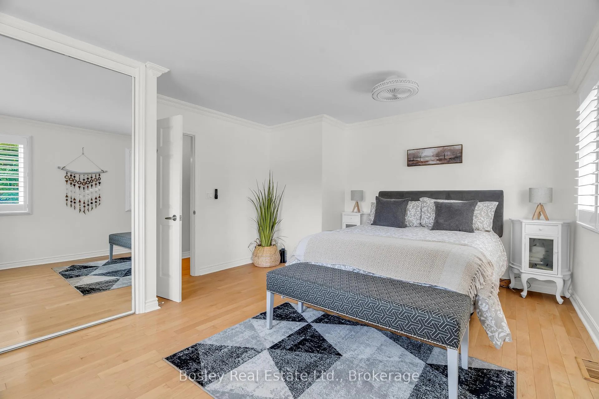 Photo 32 of 4 Colonial Drive, North Dumfries — HOMEH
