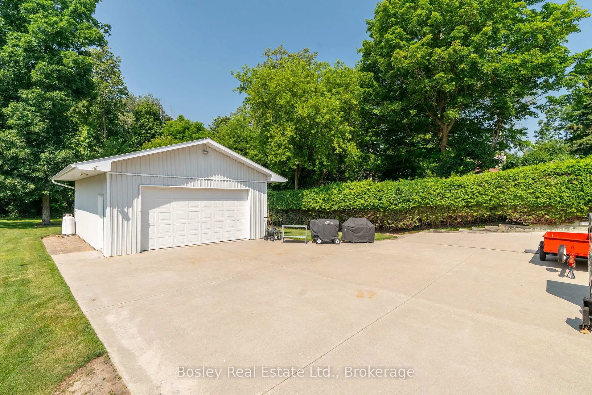 Photo 43 of 4 Colonial Drive, North Dumfries — HOMEH