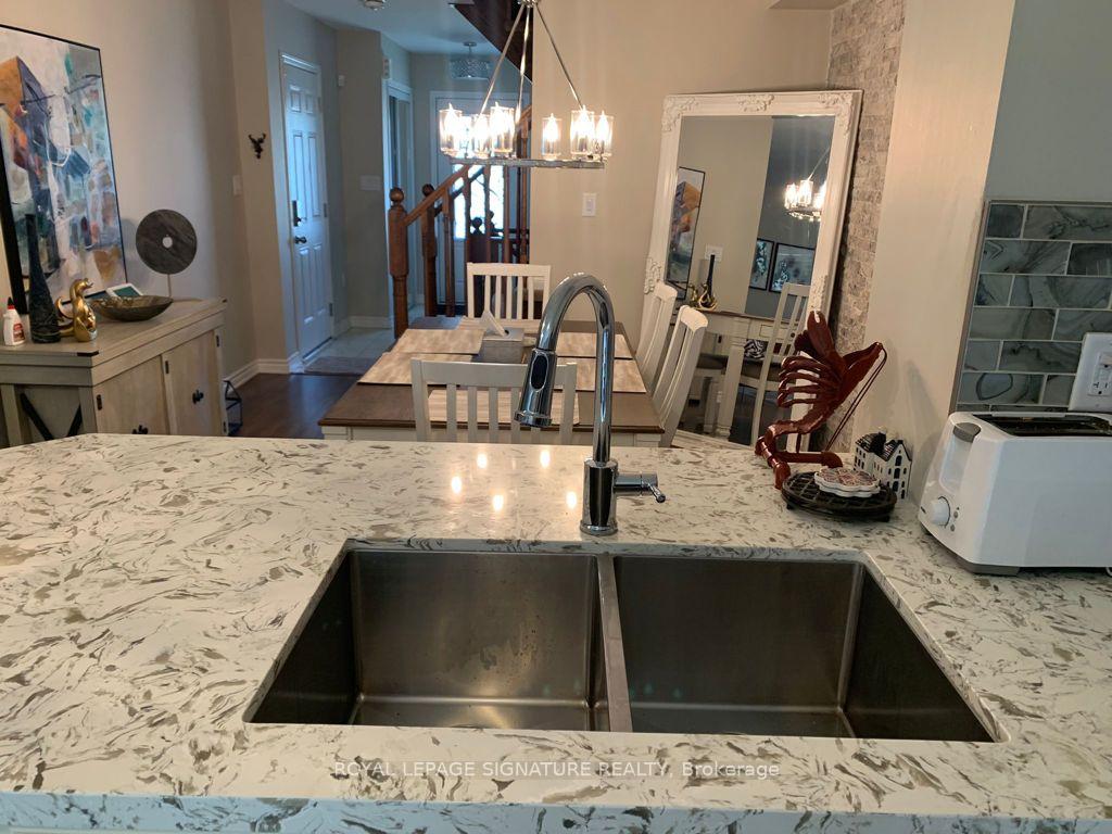 Photo 10 of 1113 Farmstead Drive, Milton, Ford — HOMEH