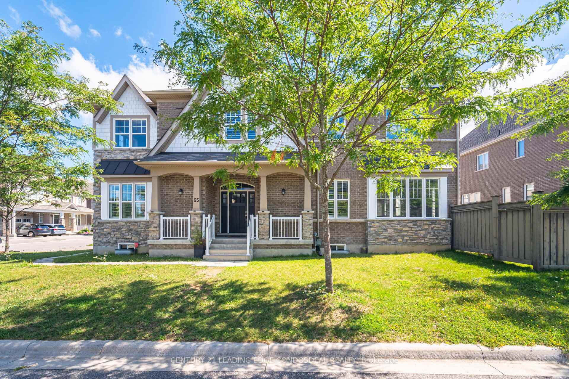 Photo 2 of 65 Novan Crescent, Aurora, Rural Aurora — HOMEH