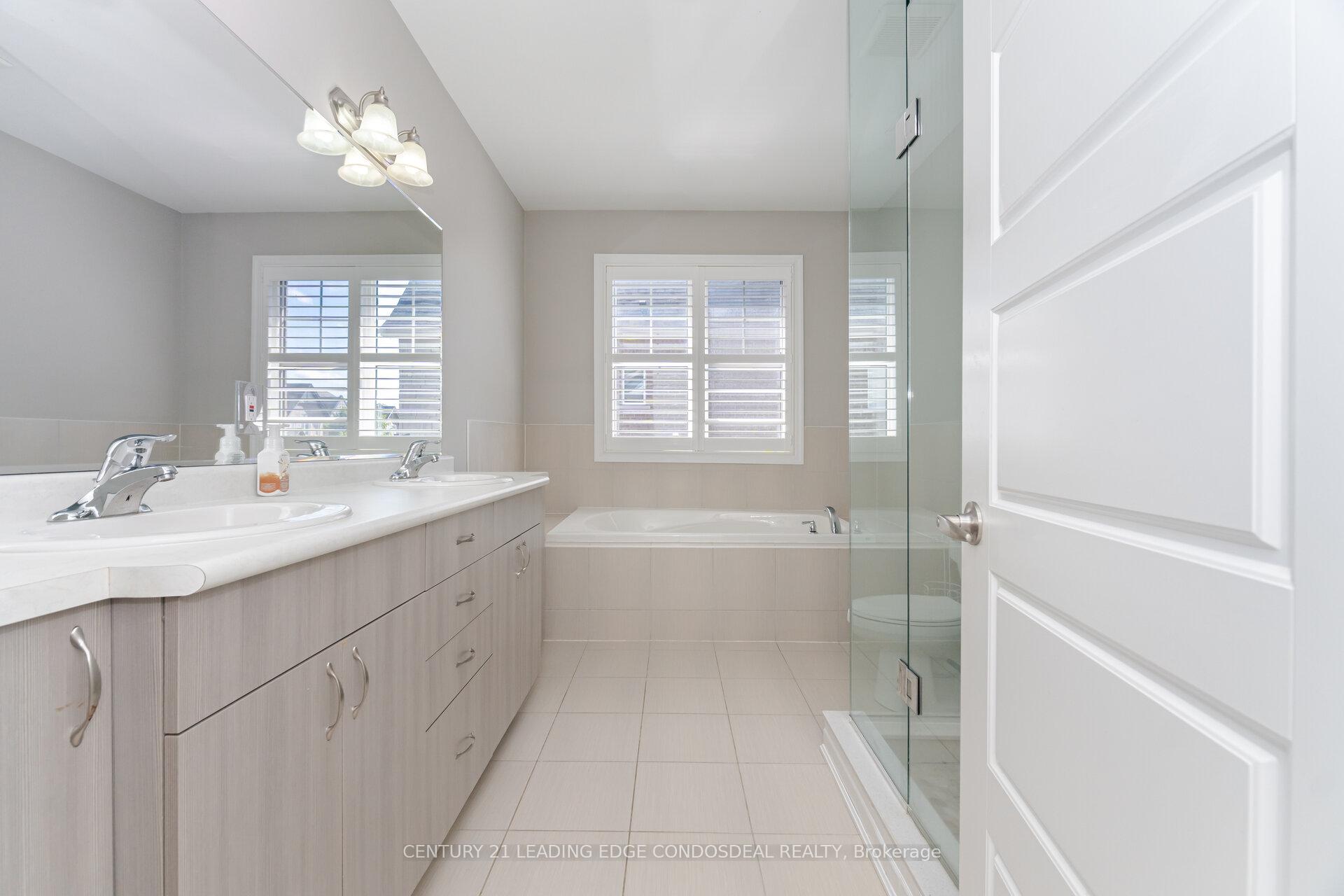 Photo 33 of 65 Novan Crescent, Aurora, Rural Aurora — HOMEH