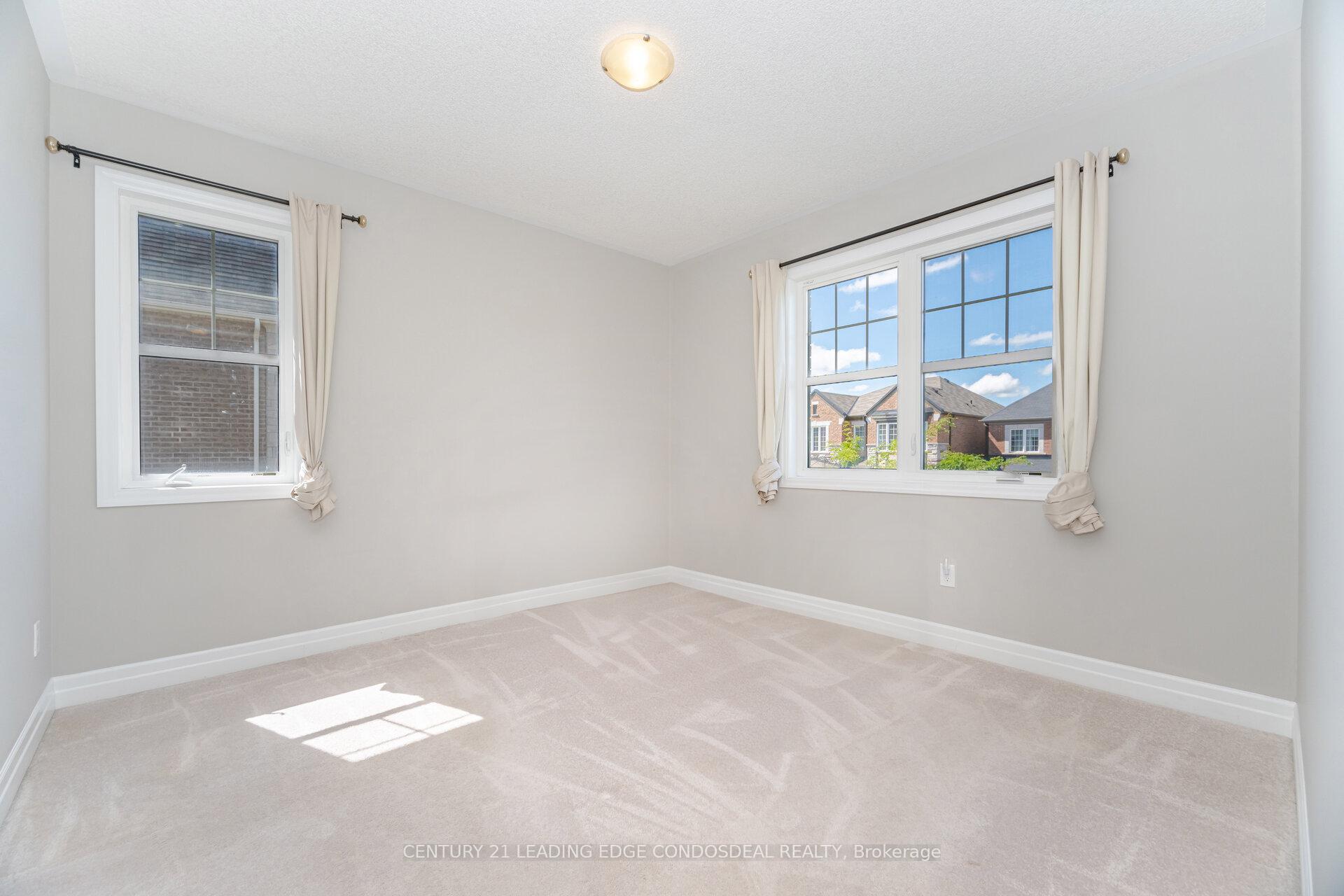 Photo 35 of 65 Novan Crescent, Aurora, Rural Aurora — HOMEH