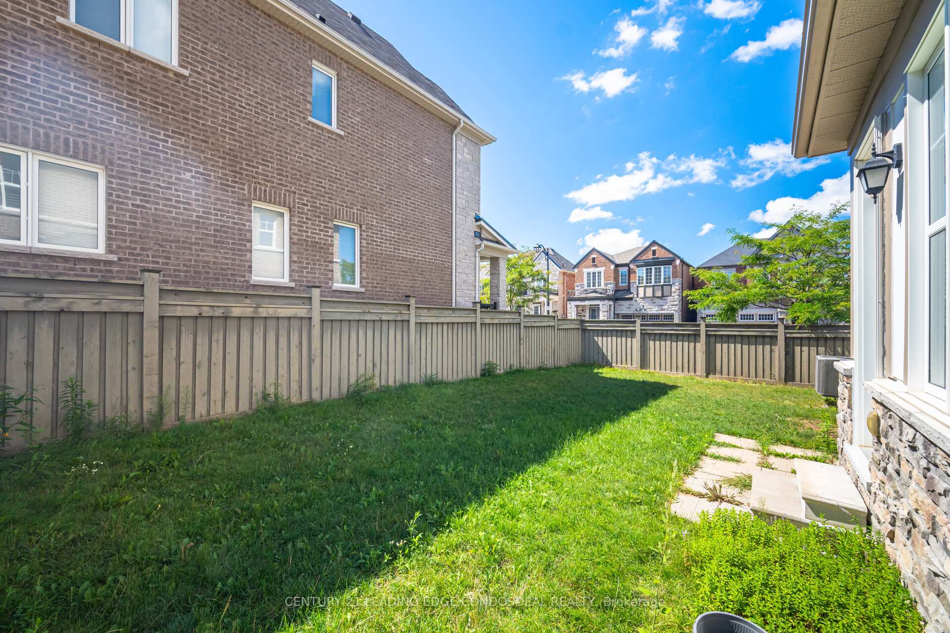 Photo 50 of 65 Novan Crescent, Aurora, Rural Aurora — HOMEH