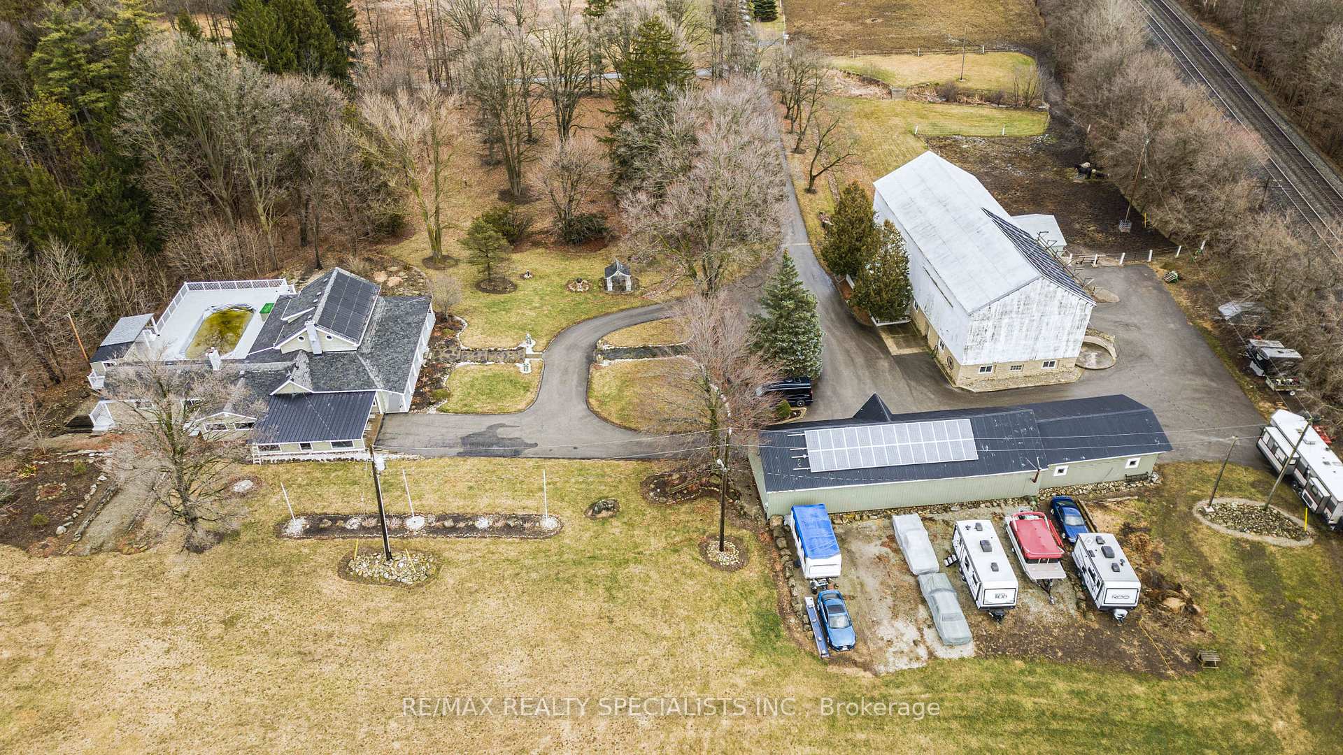 Front of 8546 Appleby Line