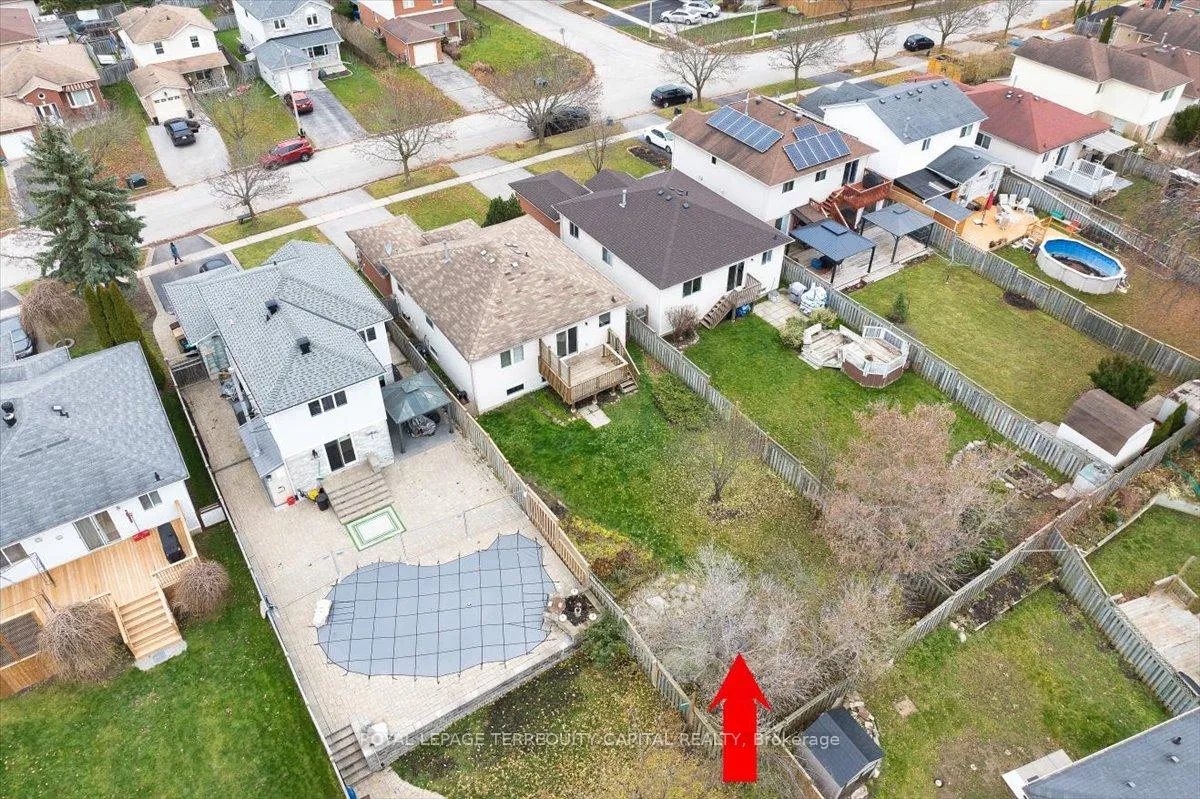 Photo 3 of 44 Ward Drive, Barrie, Painswick North — HOMEH