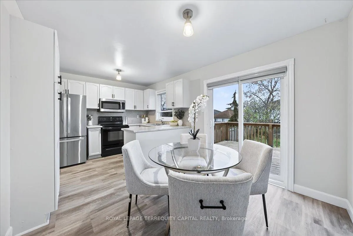 Photo 17 of 44 Ward Drive, Barrie, Painswick North — HOMEH