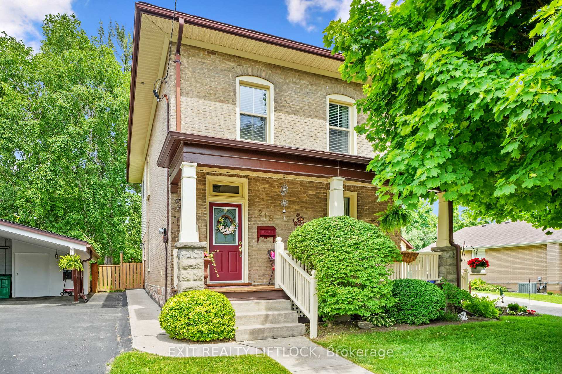 Photo 3 of 218 Lee Street, Peterborough, Northcrest Ward 5 — HOMEH