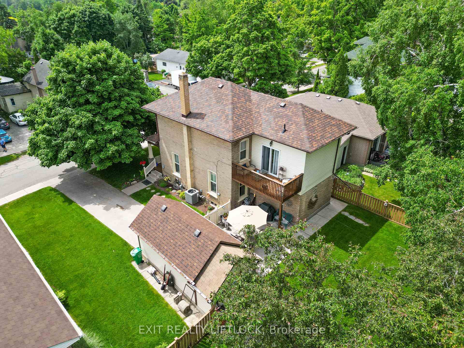 Photo 29 of 218 Lee Street, Peterborough, Northcrest Ward 5 — HOMEH