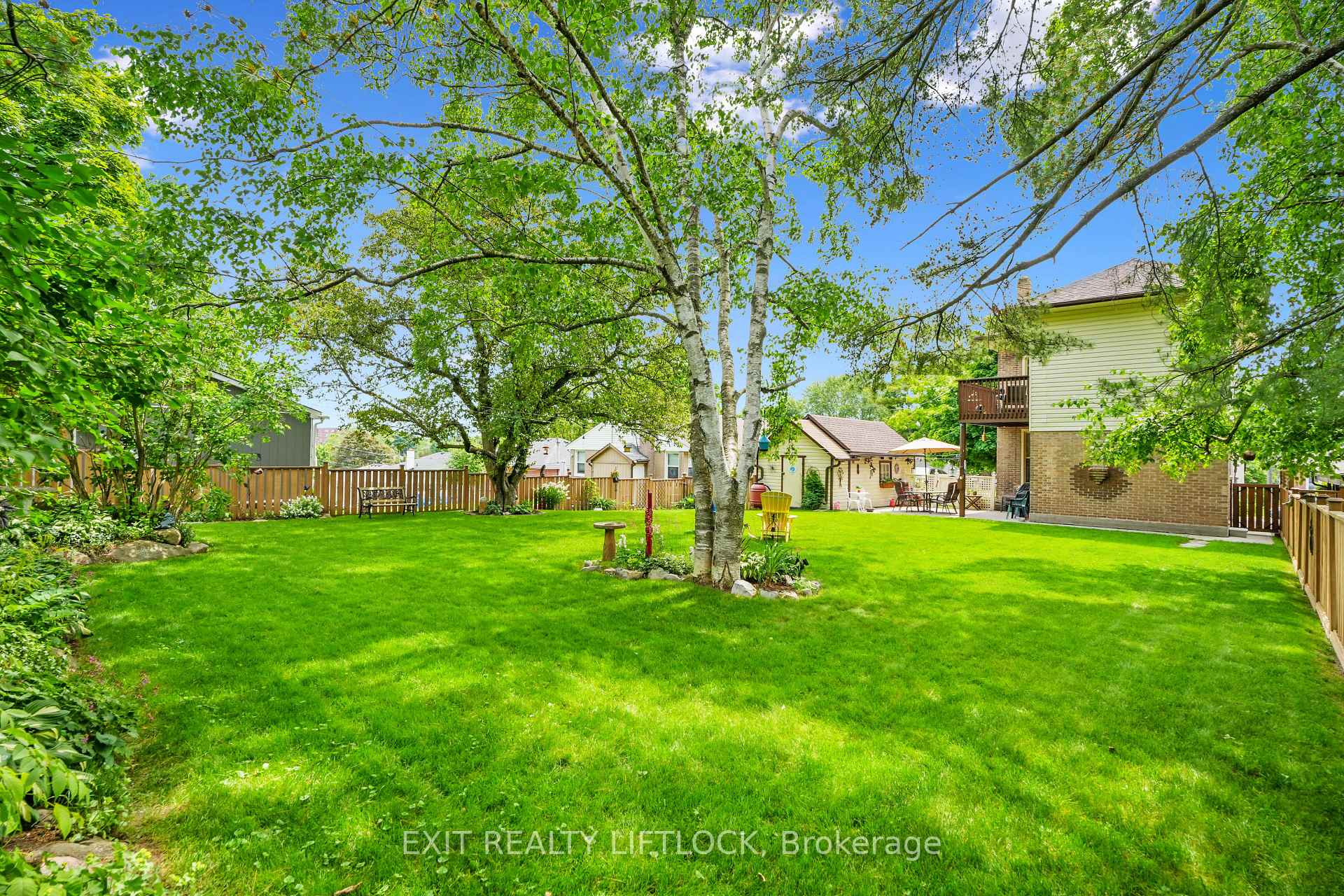 Photo 37 of 218 Lee Street, Peterborough, Northcrest Ward 5 — HOMEH
