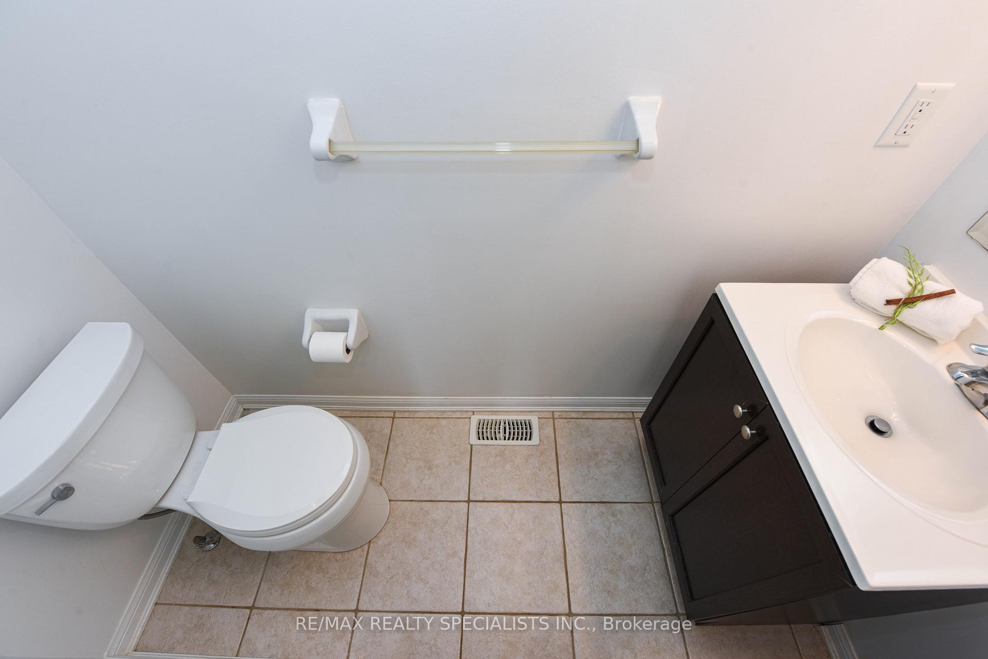 Photo 12 of 463 Dymott Avenue, Milton, Harrison — HOMEH