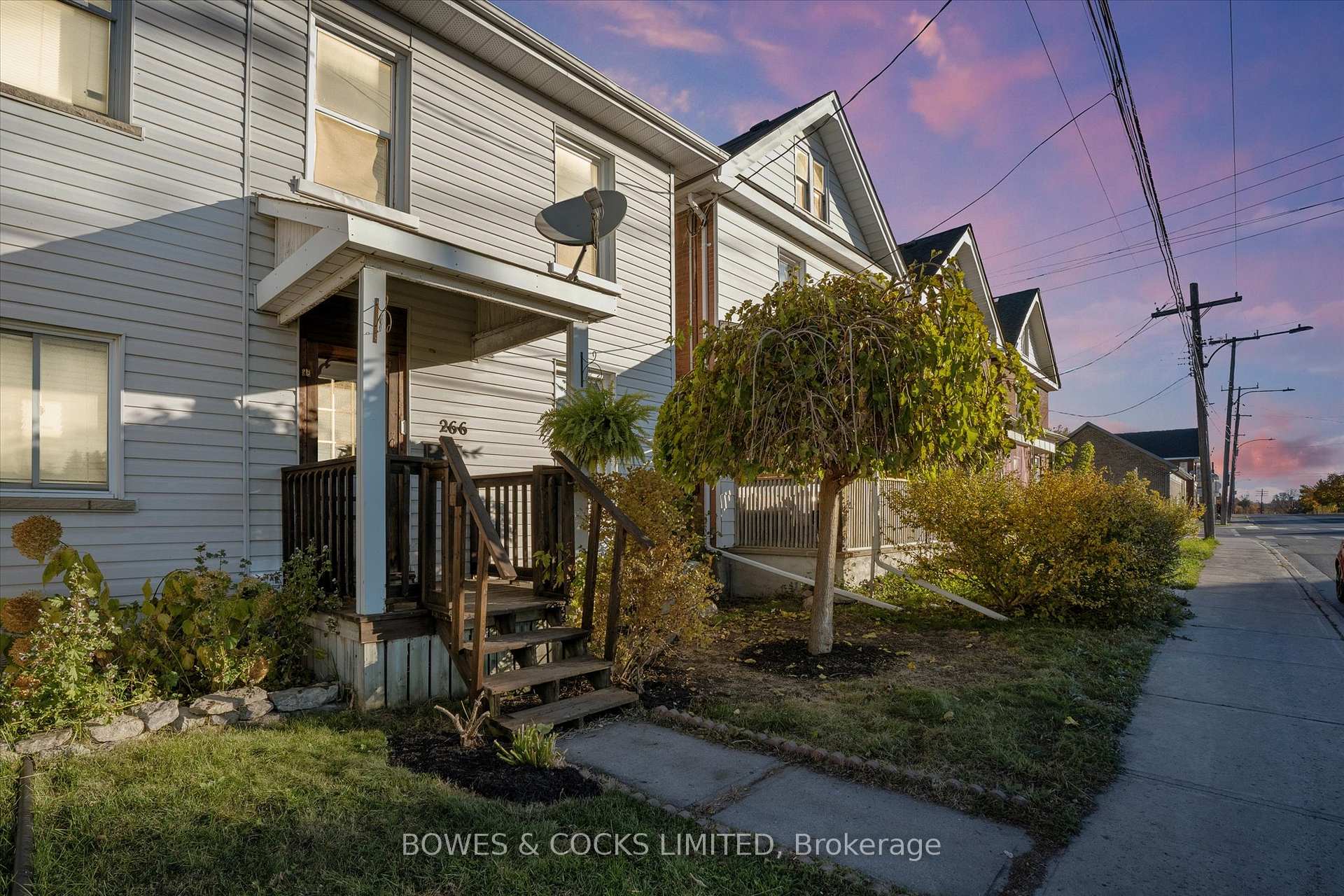 Front of 266 Wolfe Street