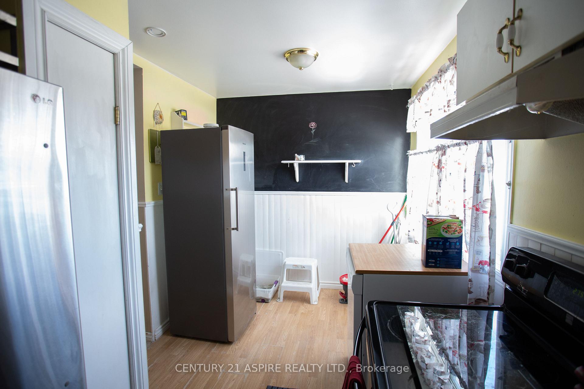 Photo 3 of 187 Allan Drive, Arnprior — HOMEH