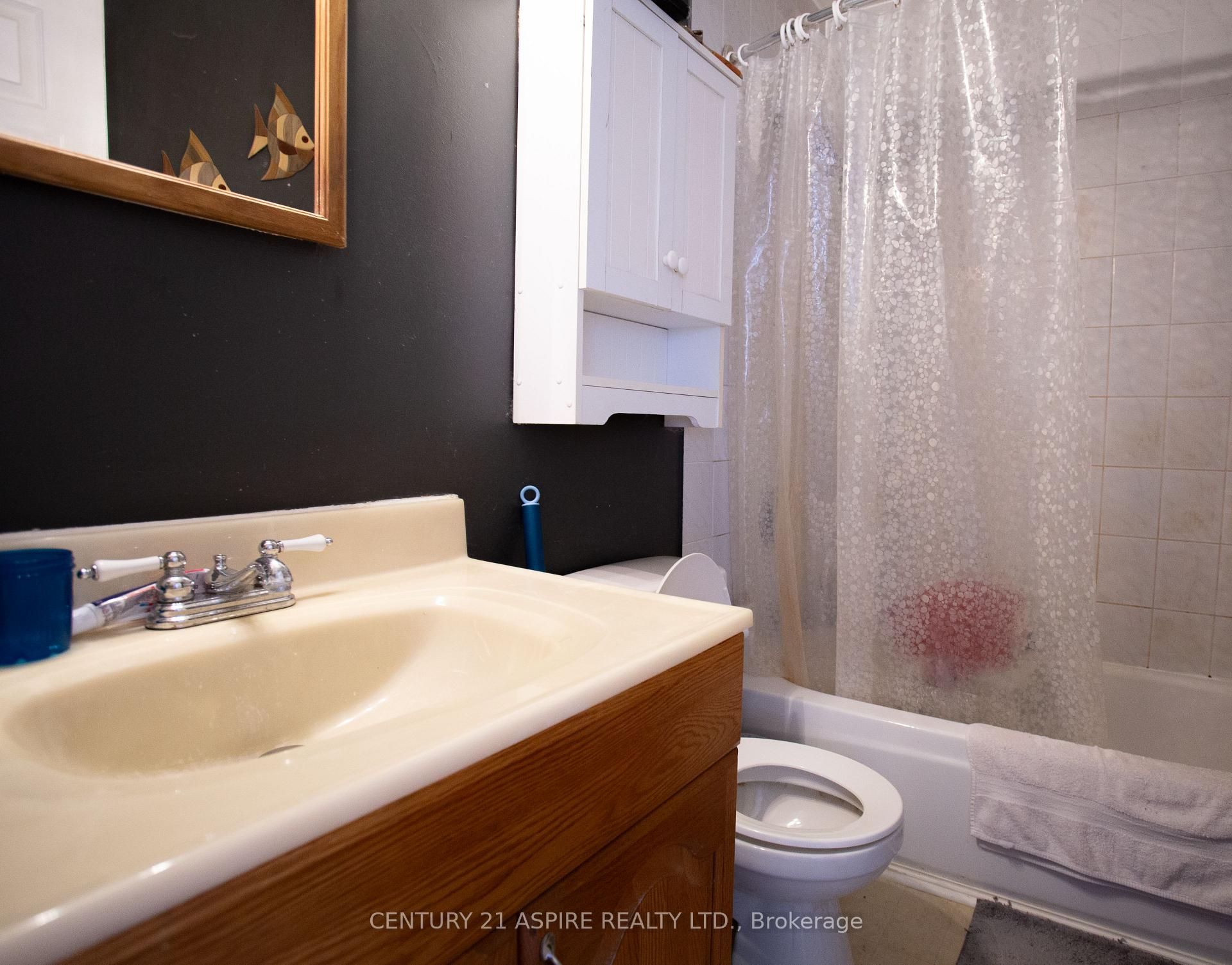 Photo 4 of 187 Allan Drive, Arnprior — HOMEH