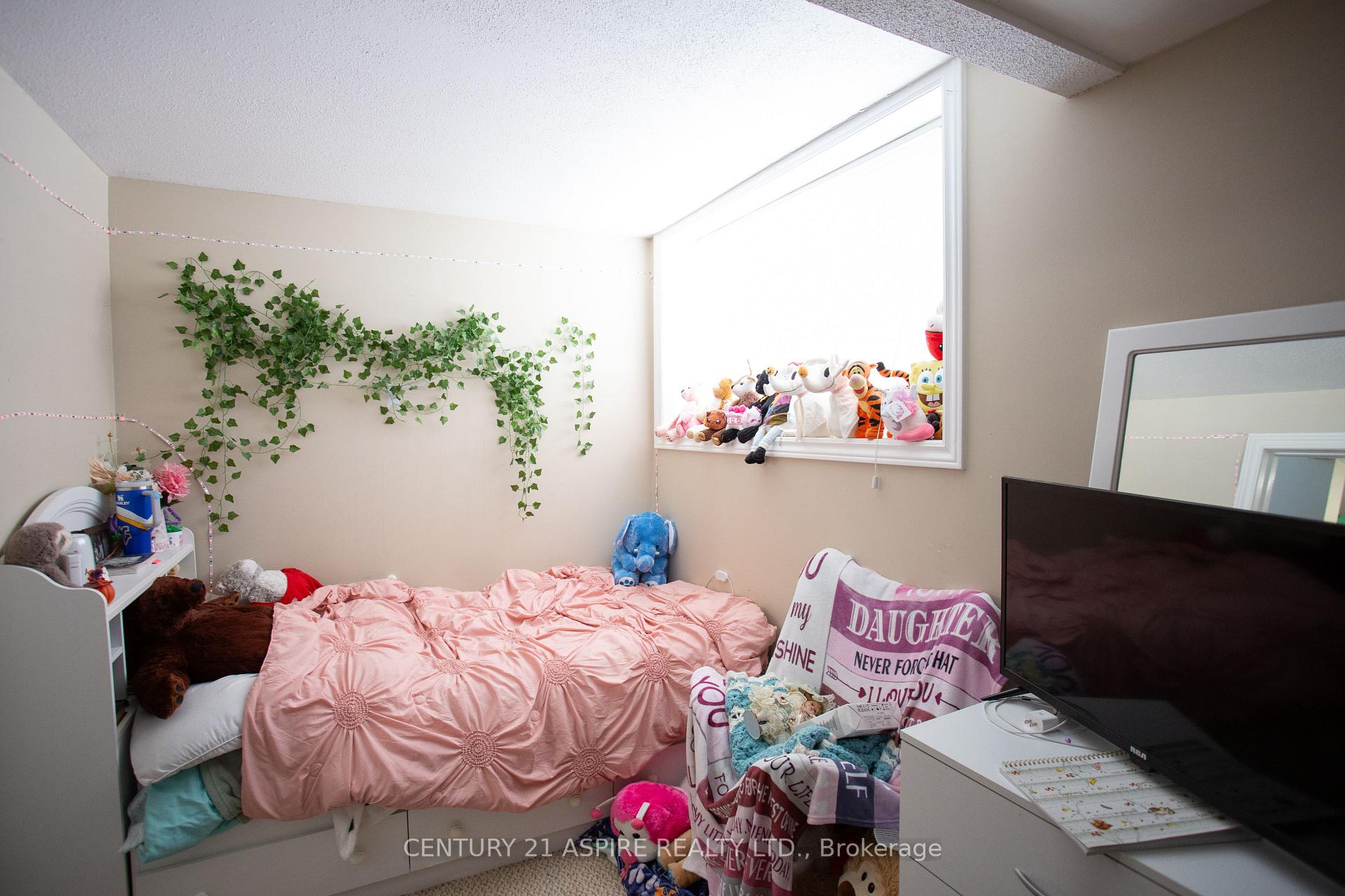 Photo 6 of 187 Allan Drive, Arnprior — HOMEH