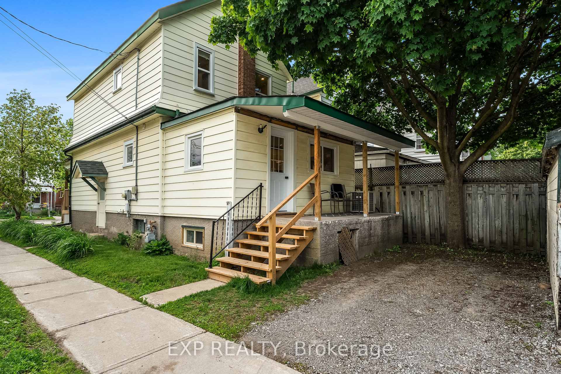 Photo 26 of 162 Adeline Street, Peterborough, Town Ward 3 — HOMEH