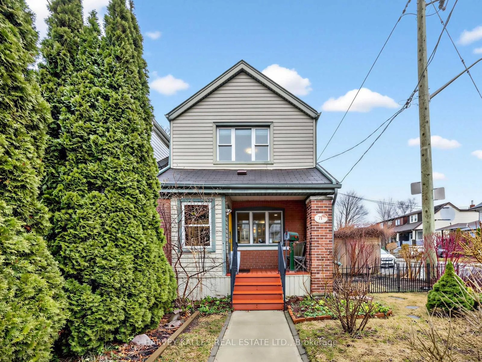 Front of 71 Dentonia Park Avenue