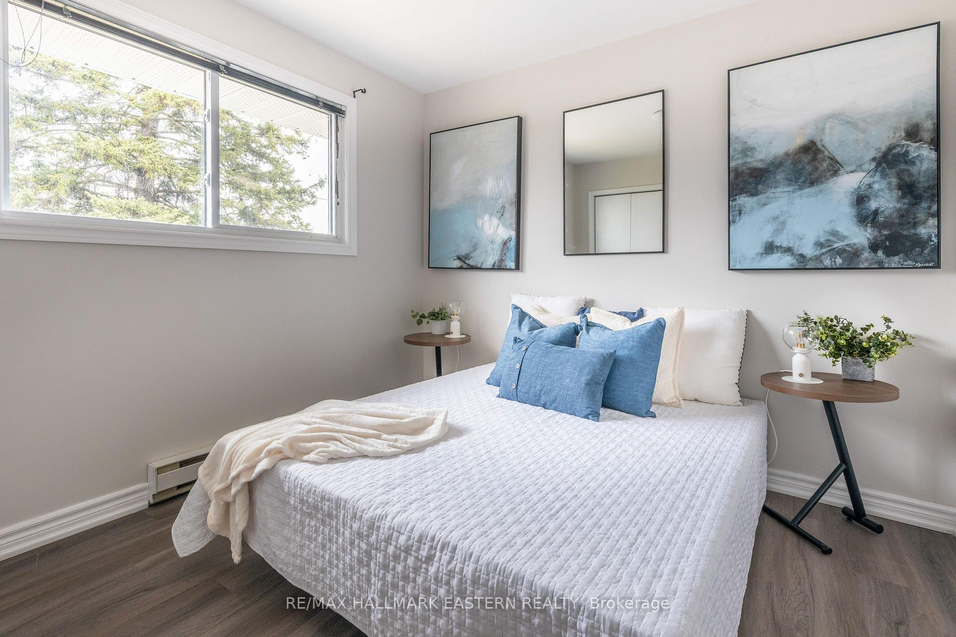 Photo 17 of 204 Hillview Drive, Peterborough, Northcrest Ward 5 — HOMEH