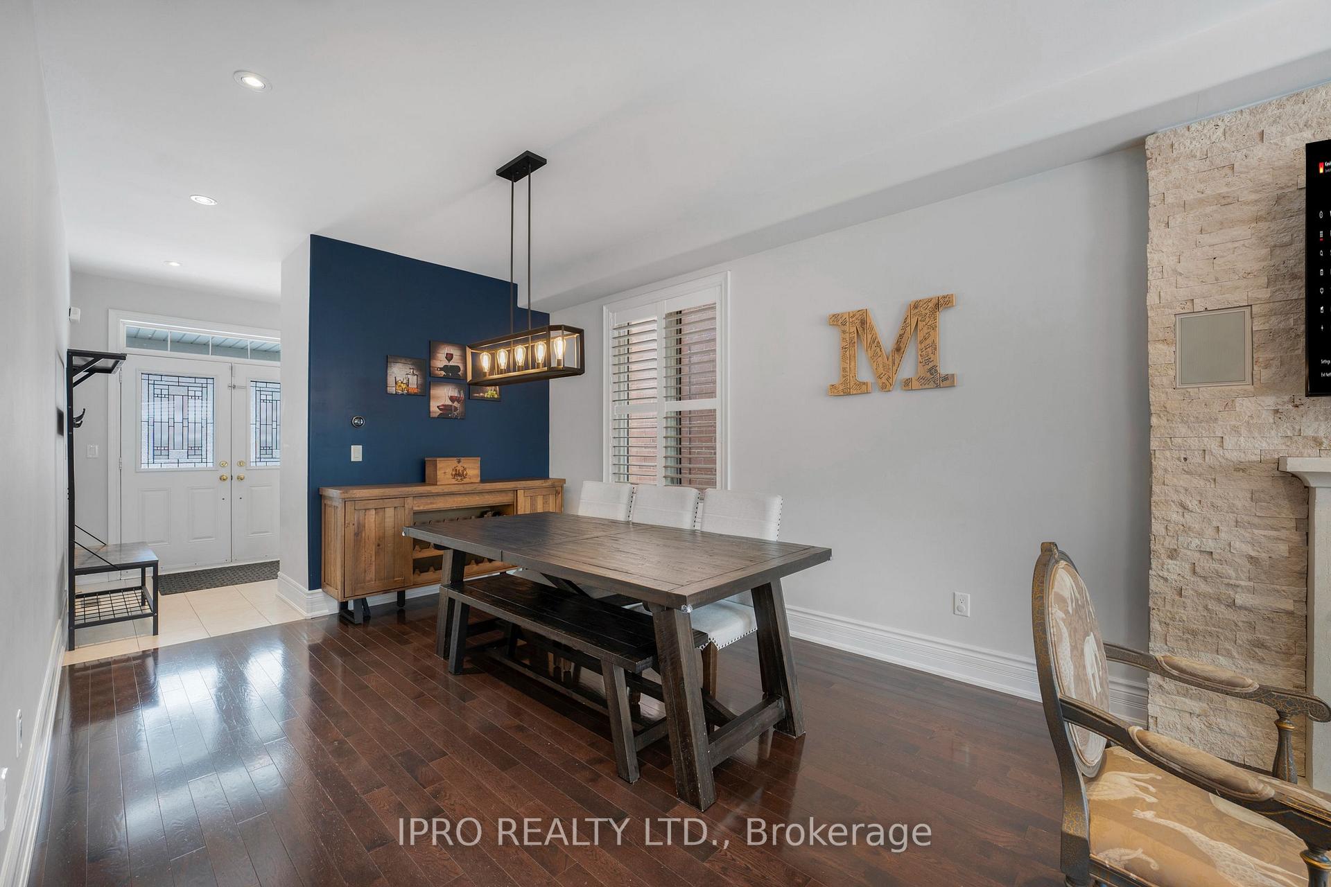 Photo 7 of 315 Malboeuf Court, Milton, Scott — HOMEH