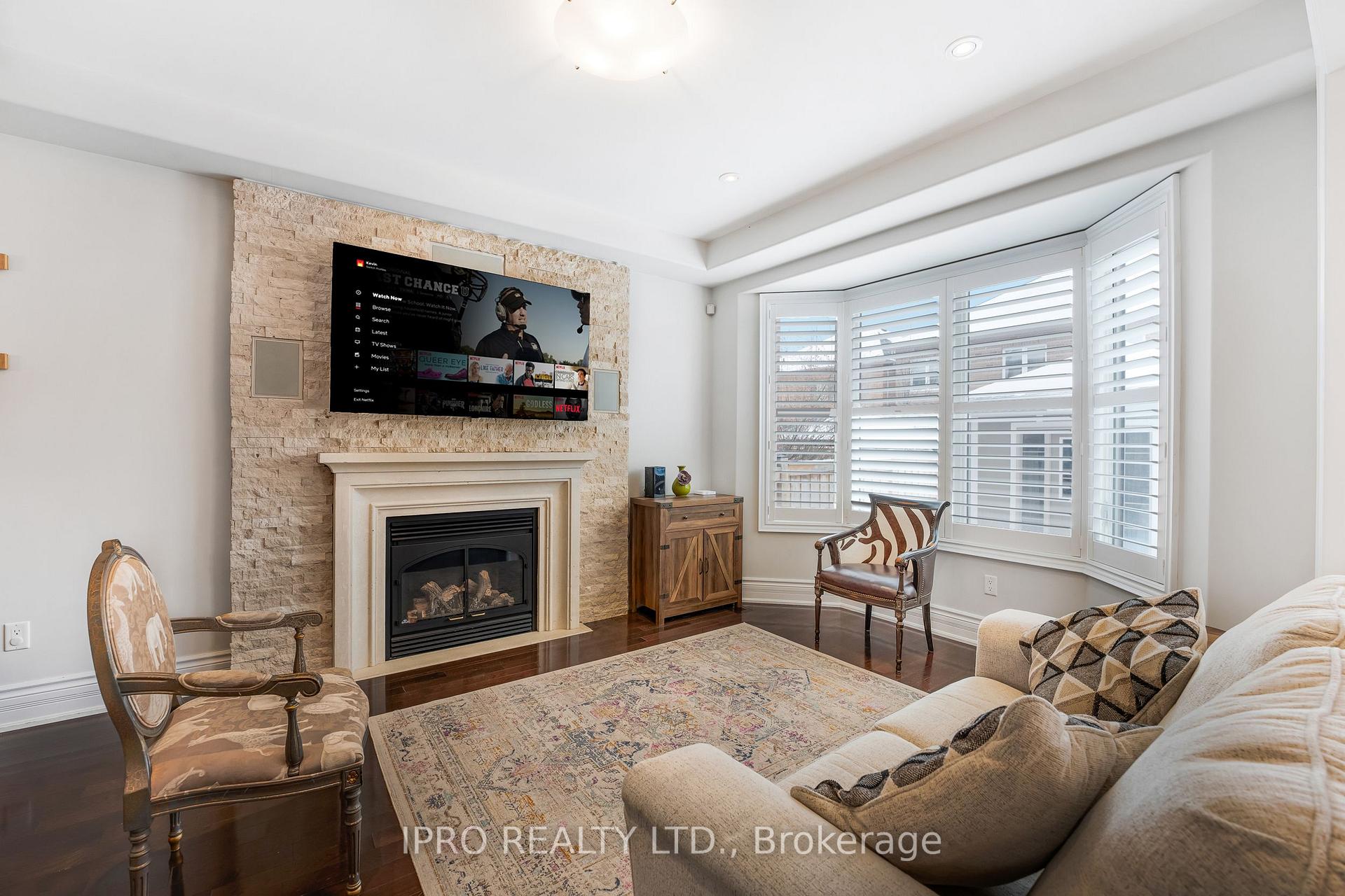 Photo 10 of 315 Malboeuf Court, Milton, Scott — HOMEH