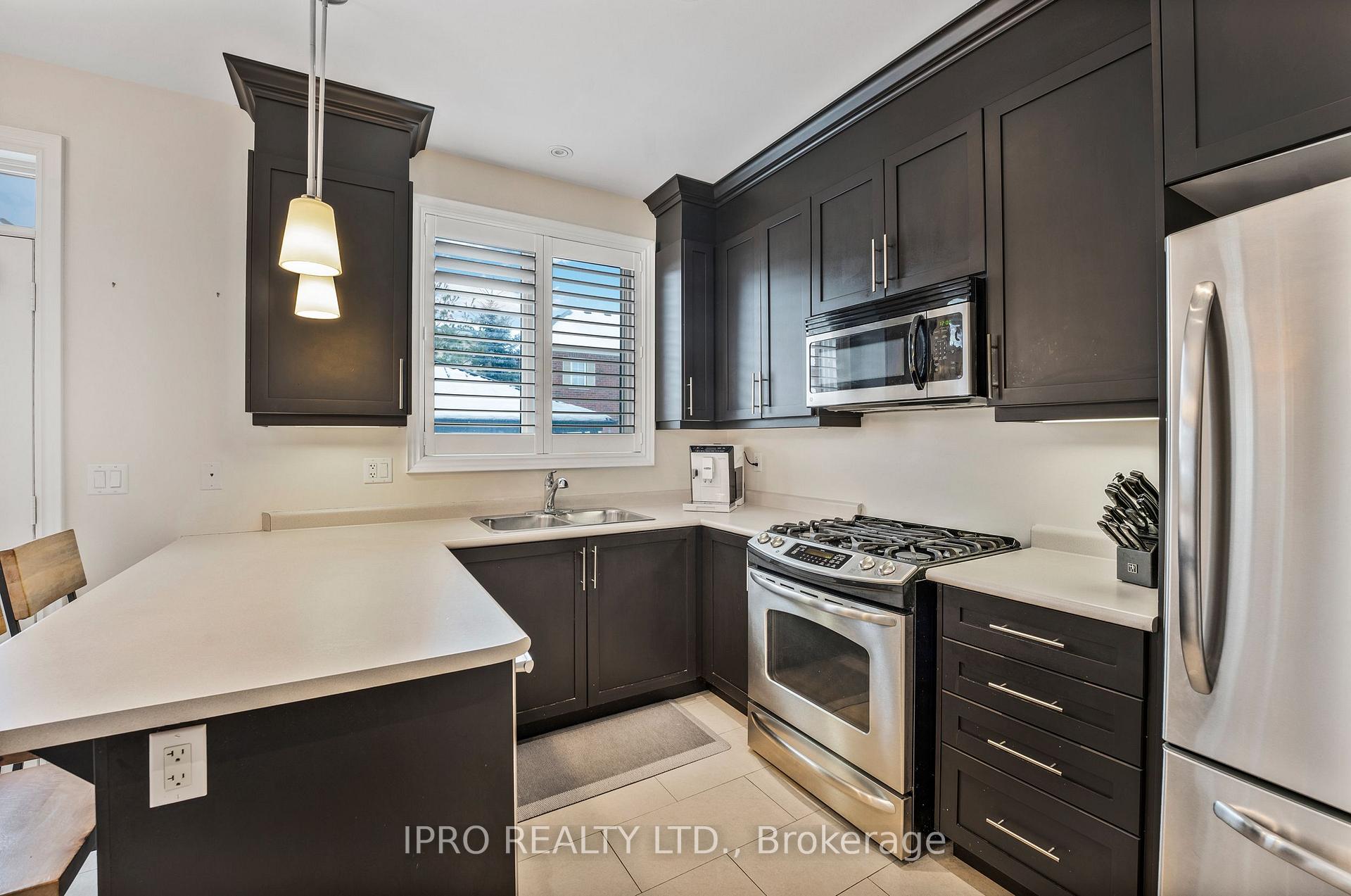 Photo 13 of 315 Malboeuf Court, Milton, Scott — HOMEH
