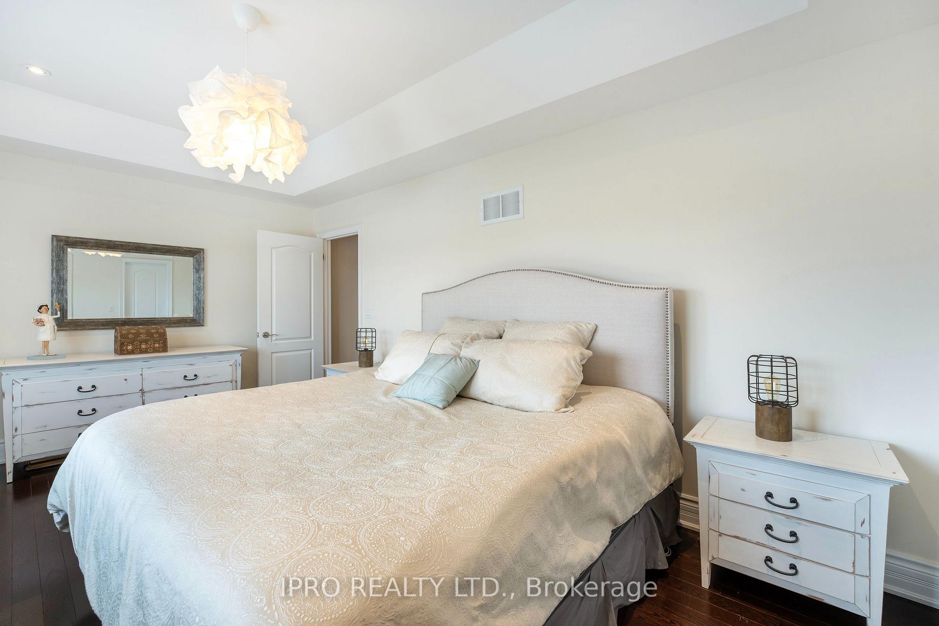 Photo 20 of 315 Malboeuf Court, Milton, Scott — HOMEH