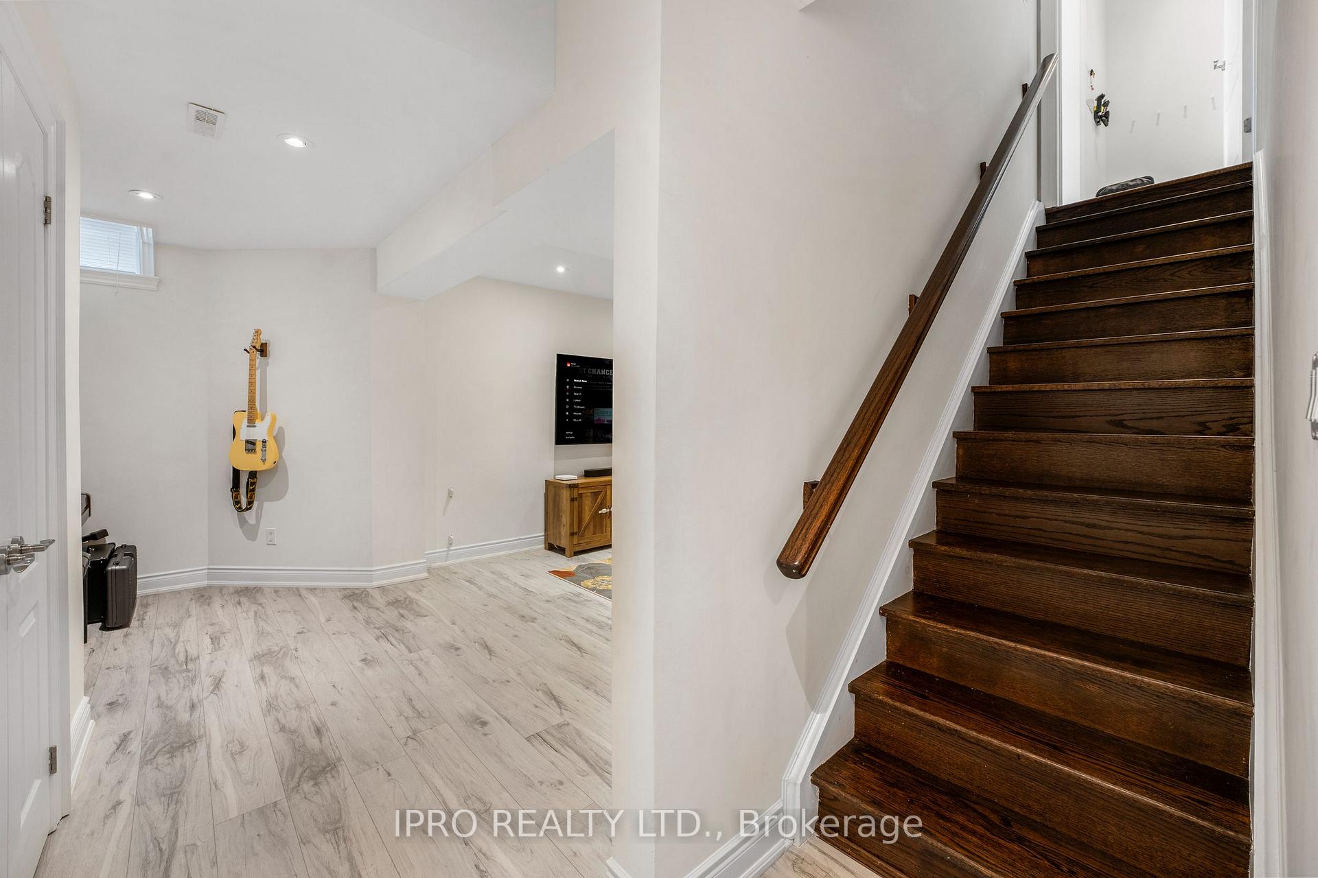 Photo 31 of 315 Malboeuf Court, Milton, Scott — HOMEH