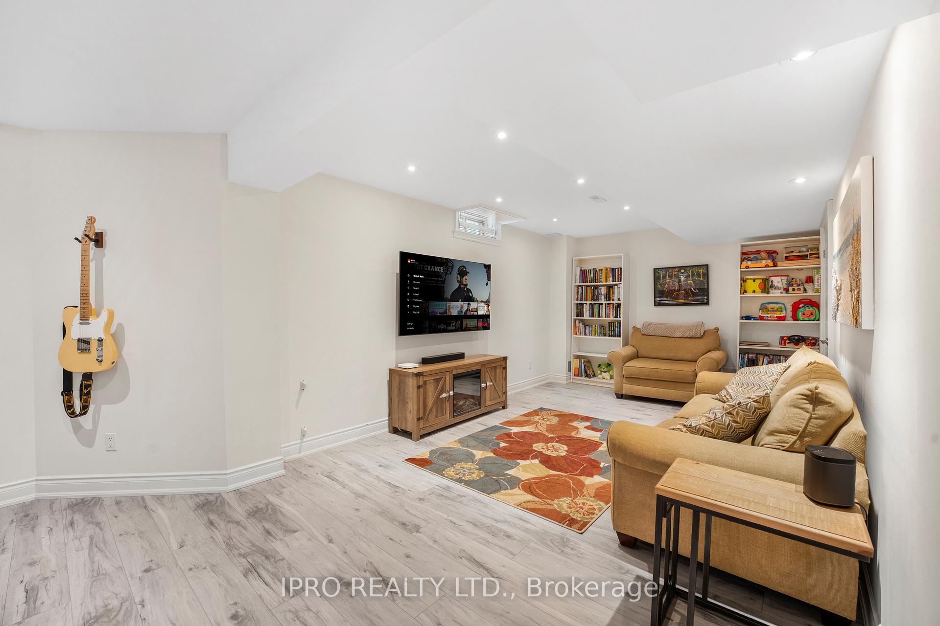 Photo 32 of 315 Malboeuf Court, Milton, Scott — HOMEH