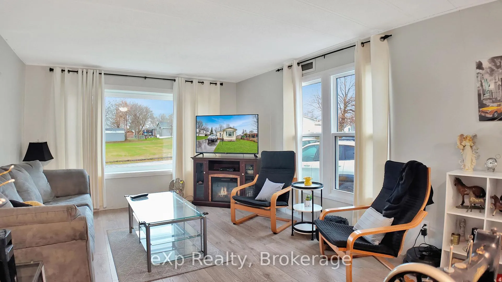 Photo 12 of 6 Swallow Street, Brockton — HOMEH