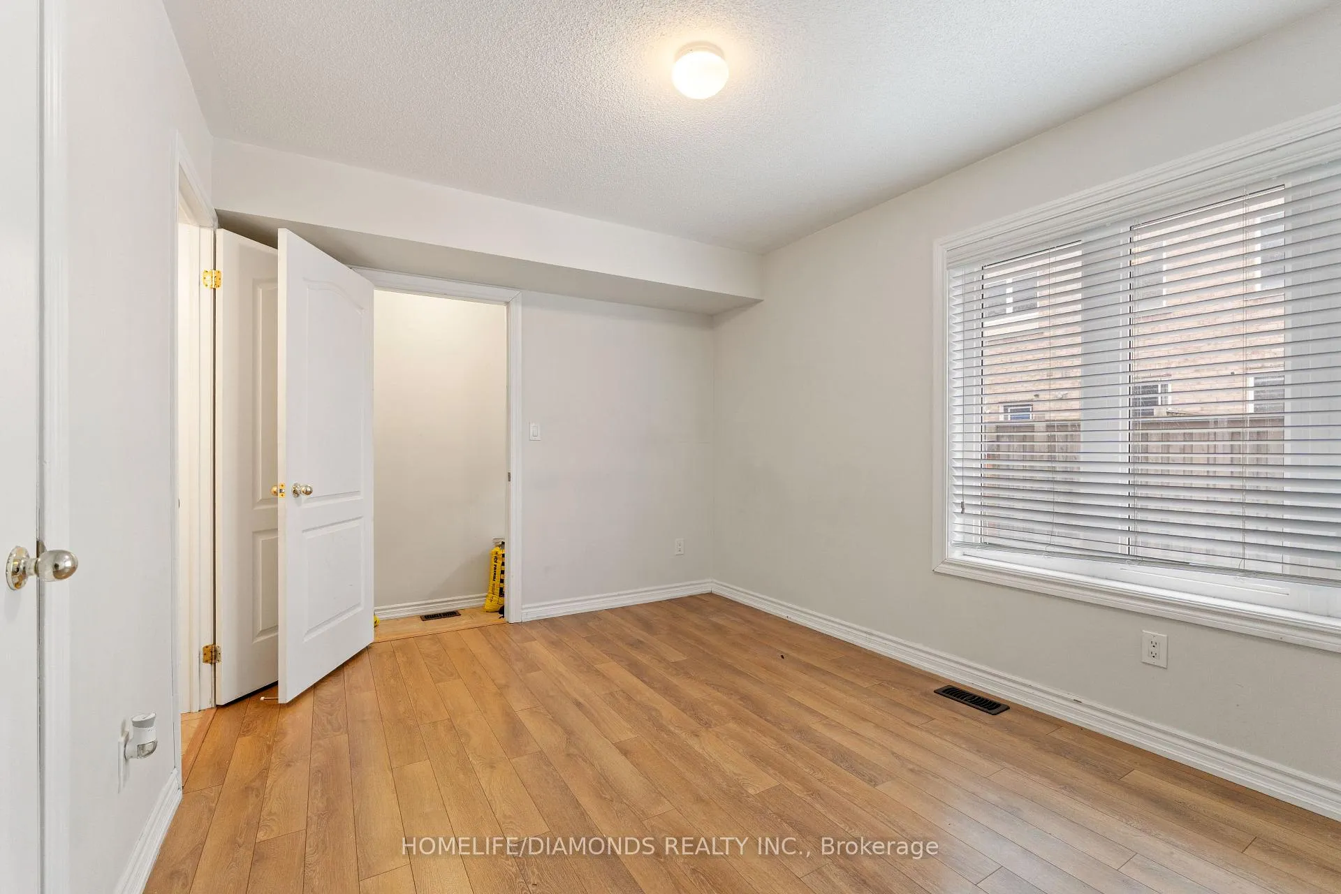 Photo 7 of 43 Sprucewood Road, Brampton, Heart Lake — HOMEH