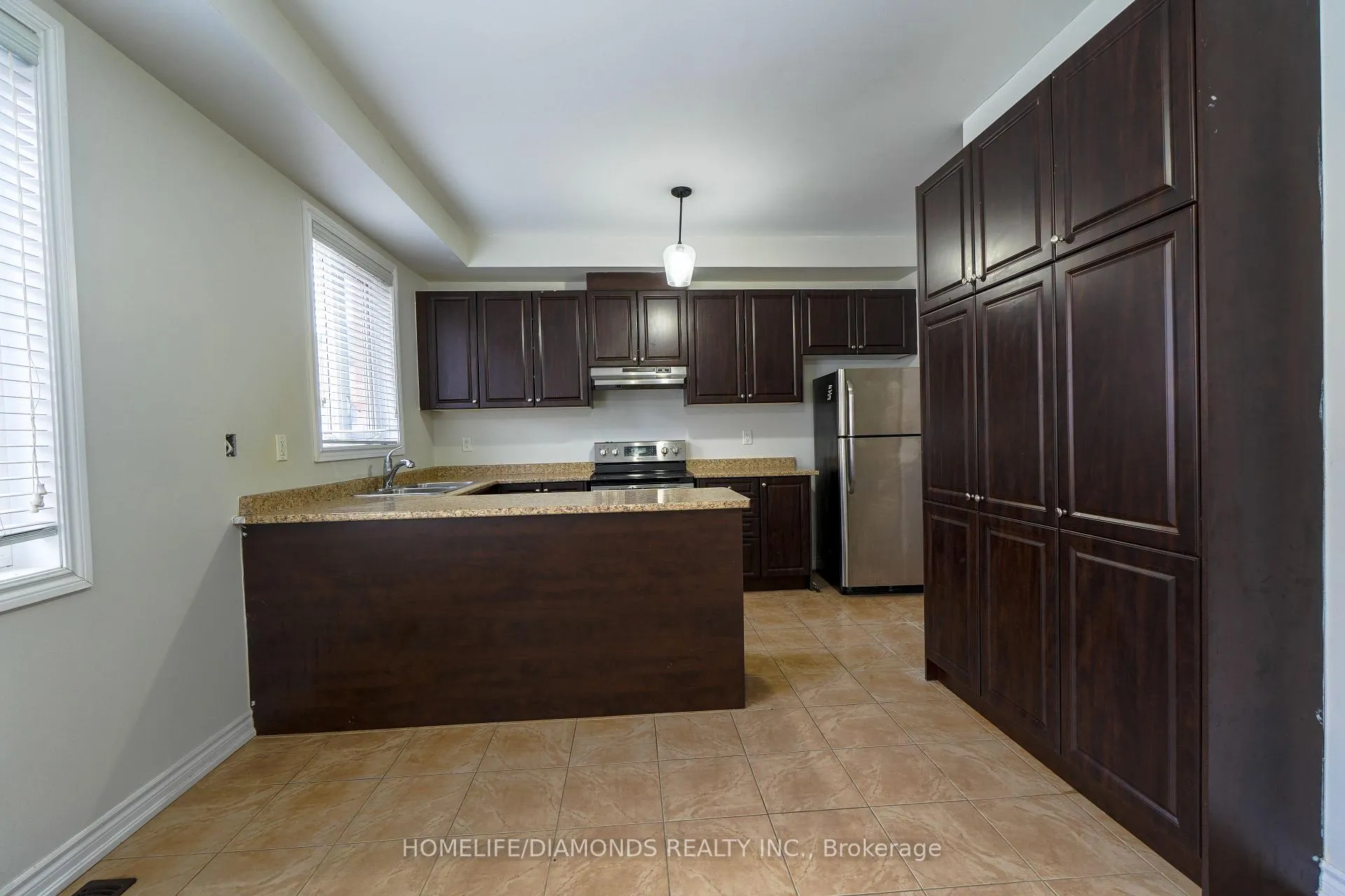 Photo 16 of 43 Sprucewood Road, Brampton, Heart Lake — HOMEH