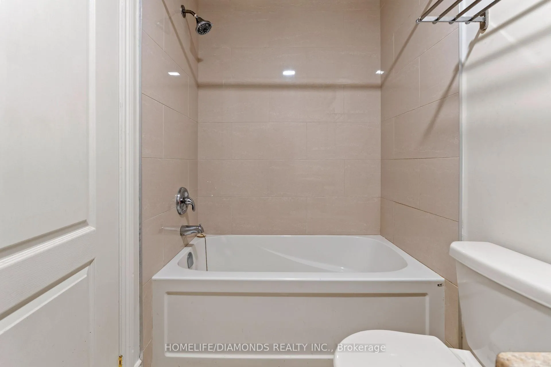 Photo 34 of 43 Sprucewood Road, Brampton, Heart Lake — HOMEH