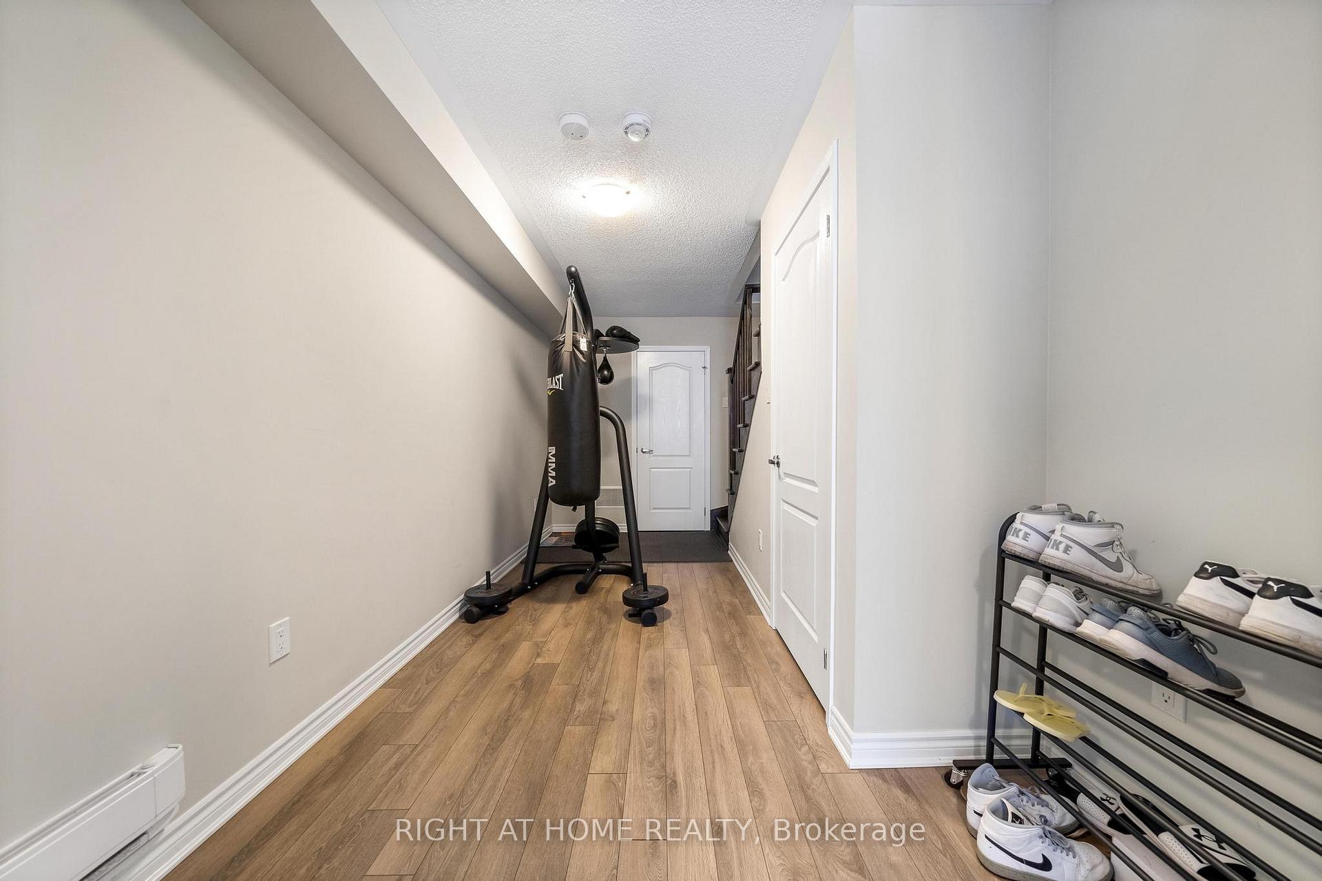 Photo 6 of 289 Casson Point, Milton, Ford — HOMEH
