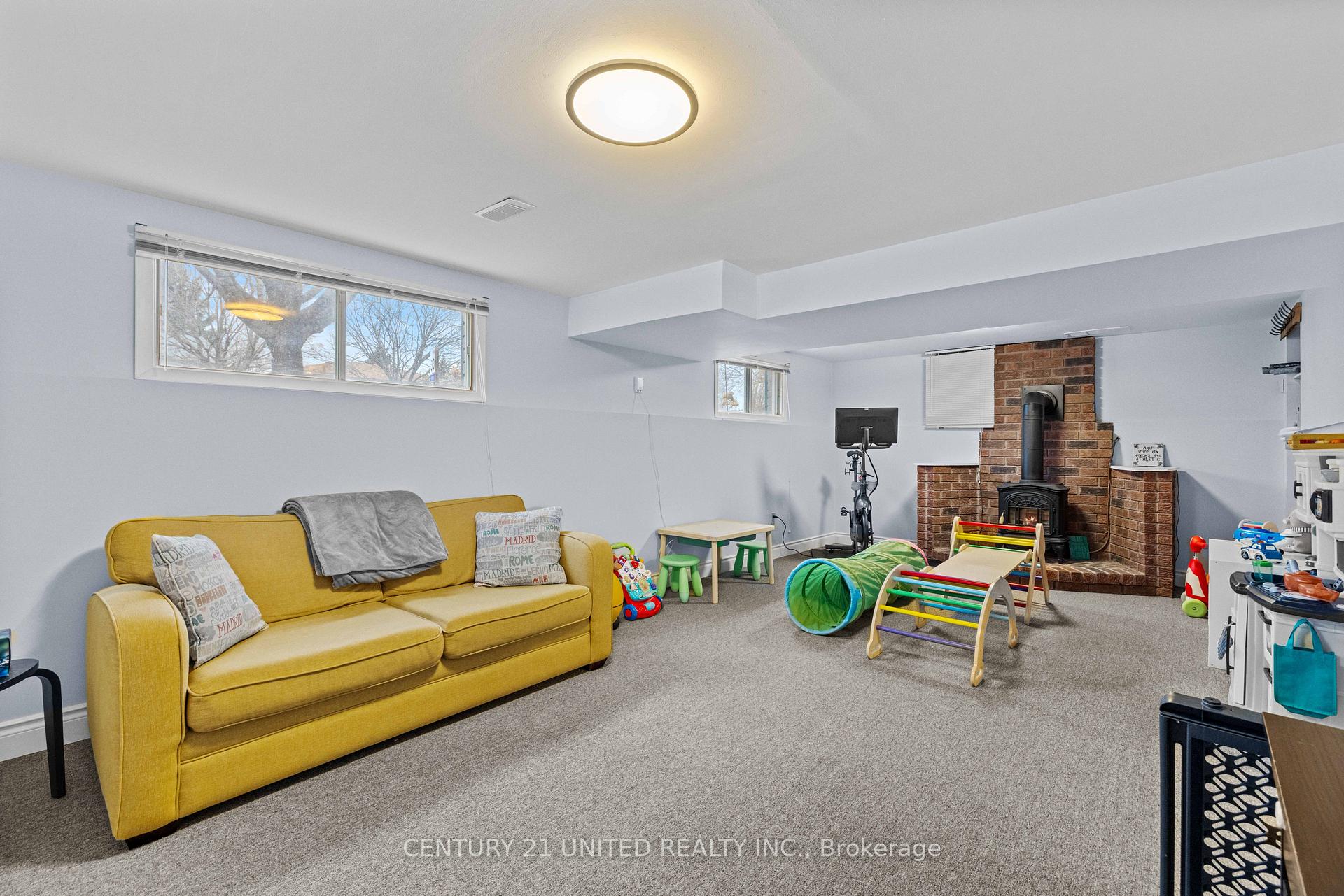 Photo 13 of 1173 Normandy Street, Peterborough, Northcrest Ward 5 — HOMEH
